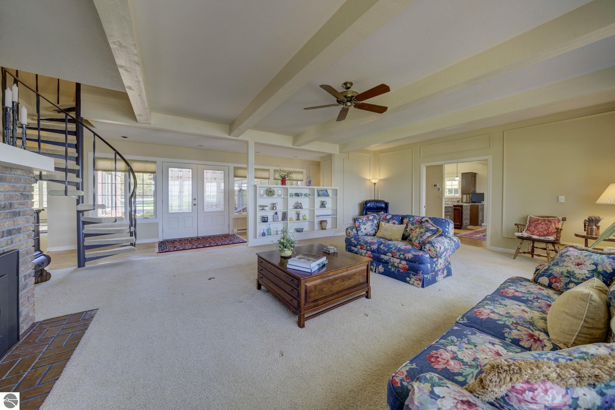 4868 W Whispering Pines Lane
