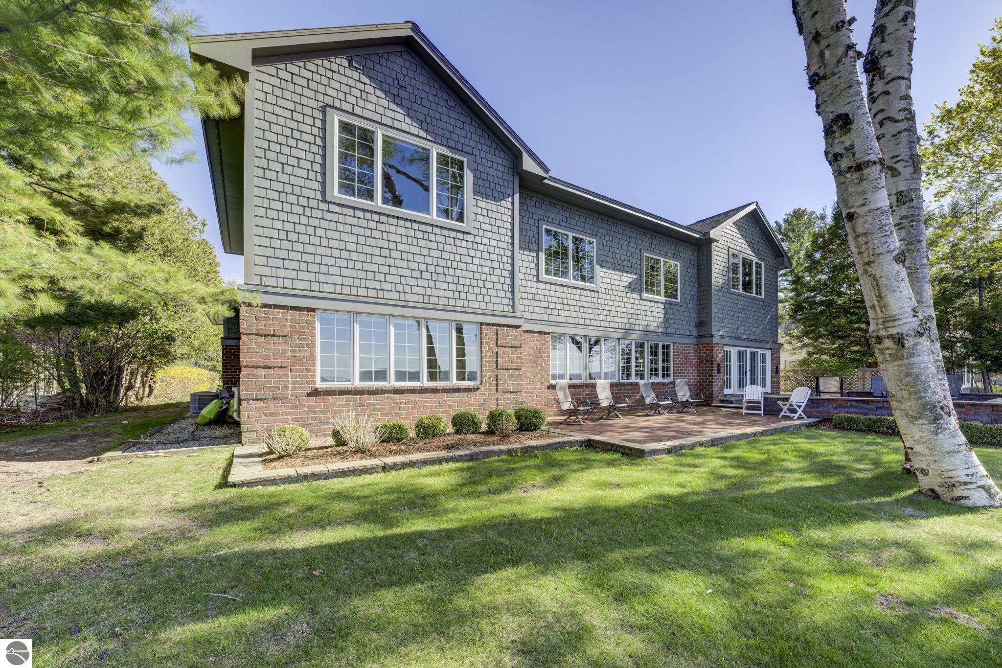 4868 W Whispering Pines Lane