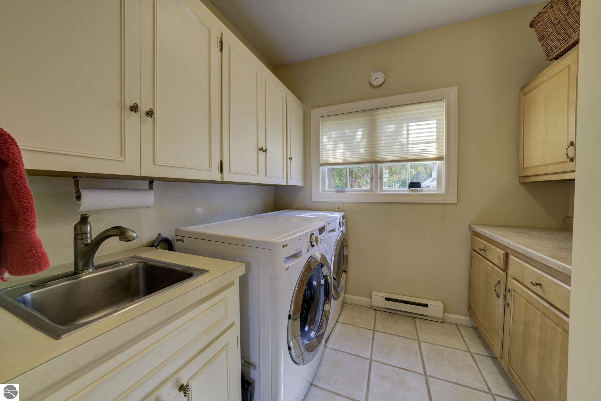 4868 W Whispering Pines Lane