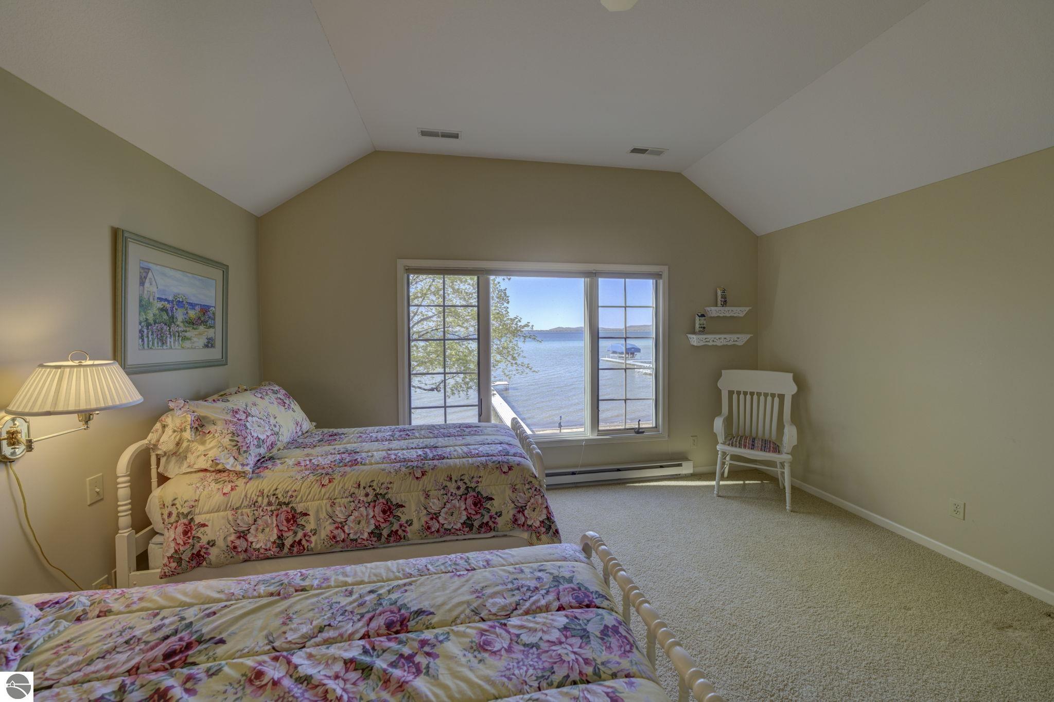 4868 W Whispering Pines Lane