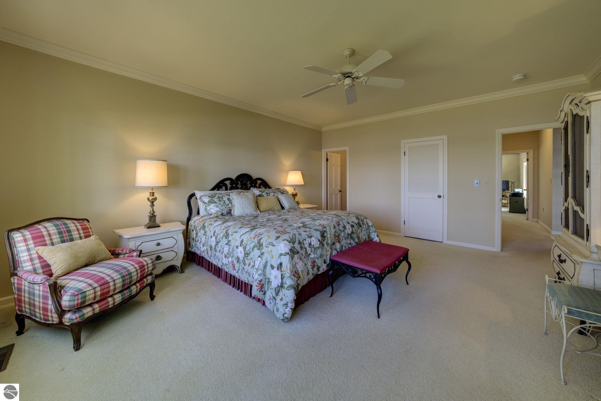4868 W Whispering Pines Lane