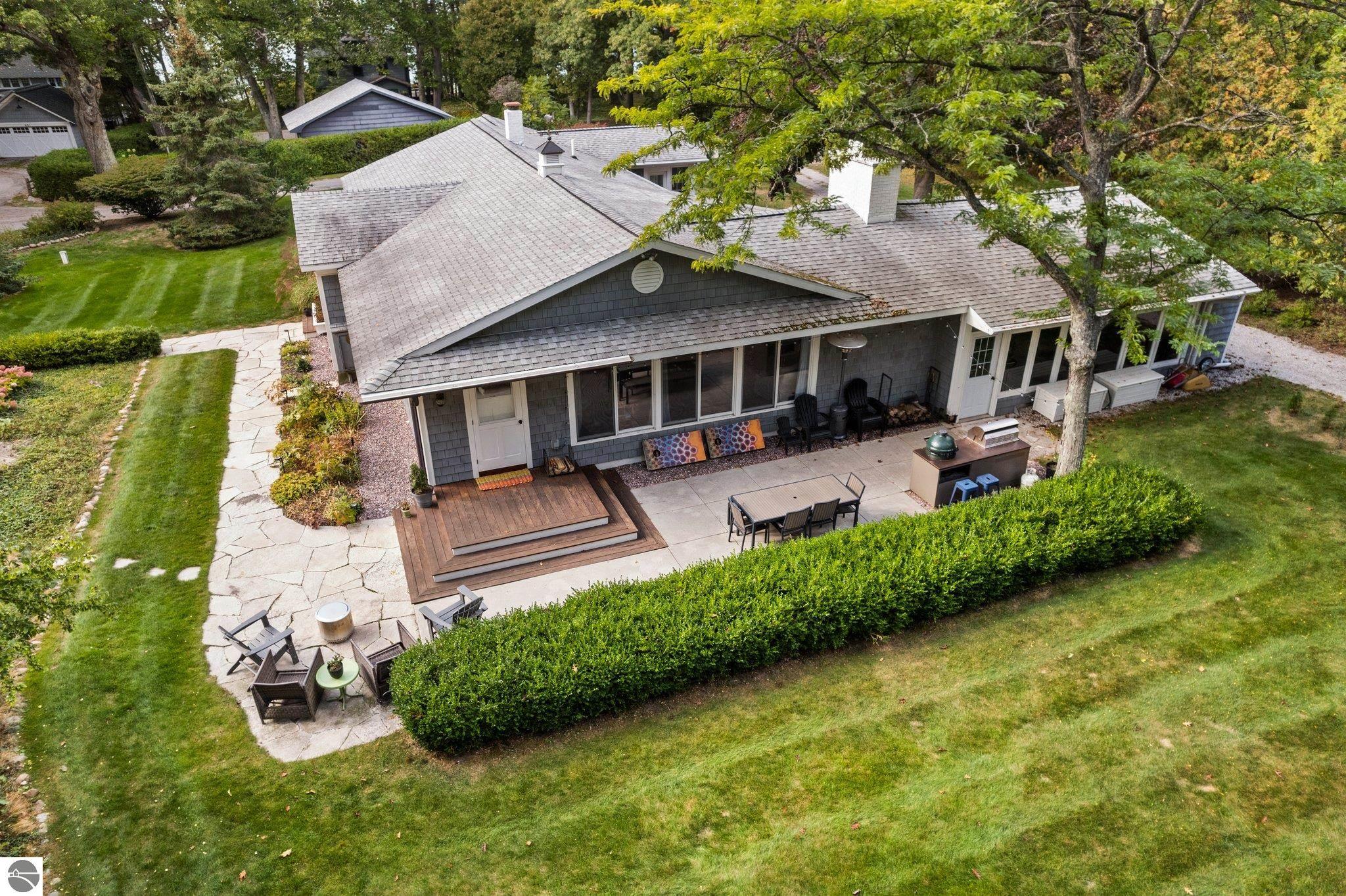 116 W Hill Street