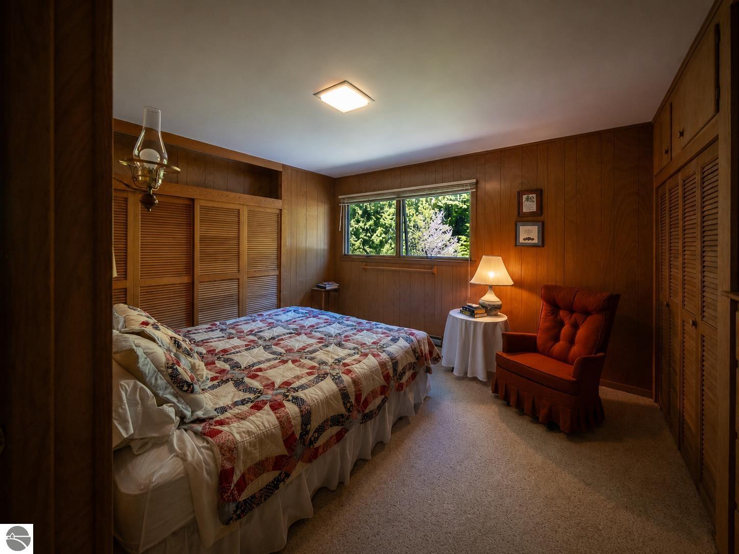 5254 N Manitou Trail