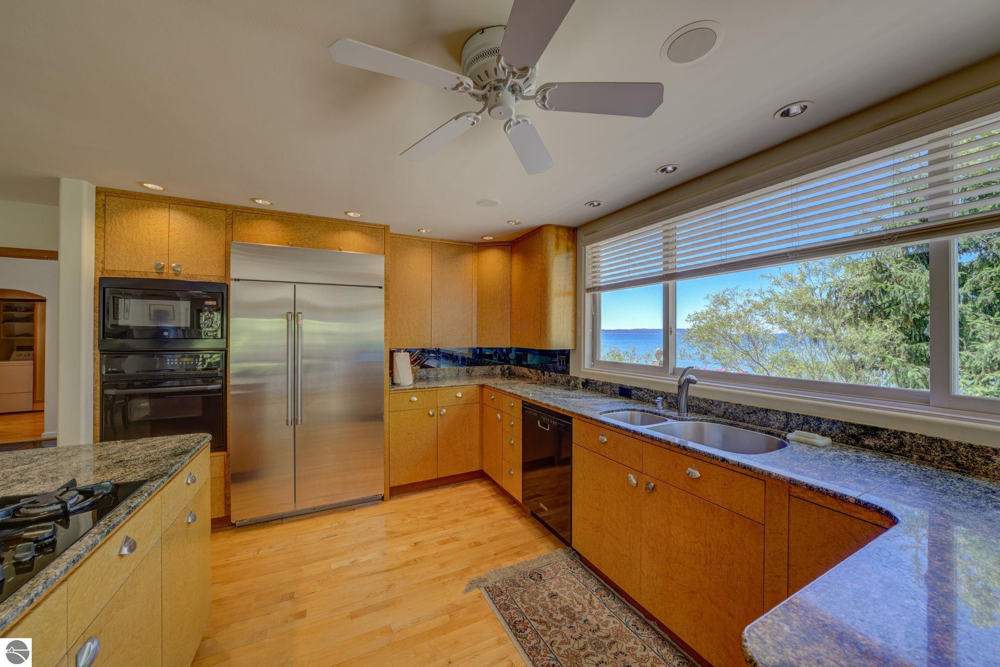 968 S Manitou Trail