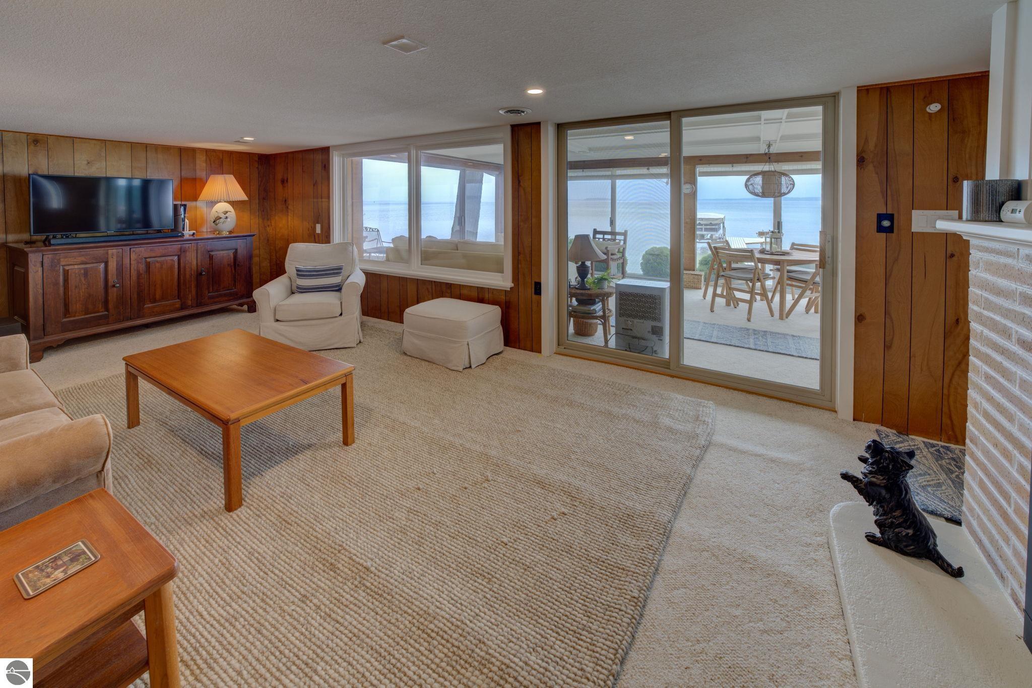11711 S West Bay Shore Drive