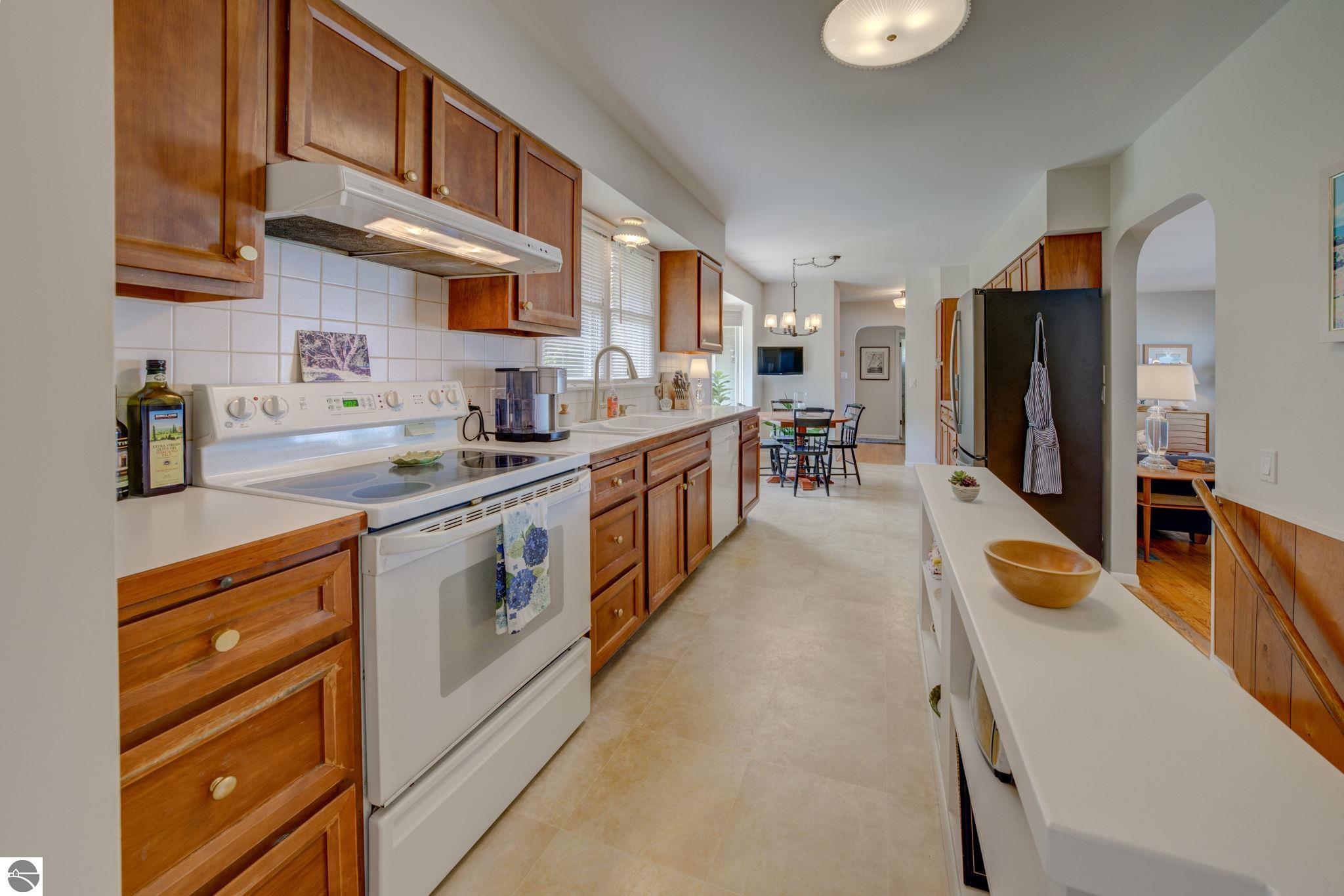 11711 S West Bay Shore Drive