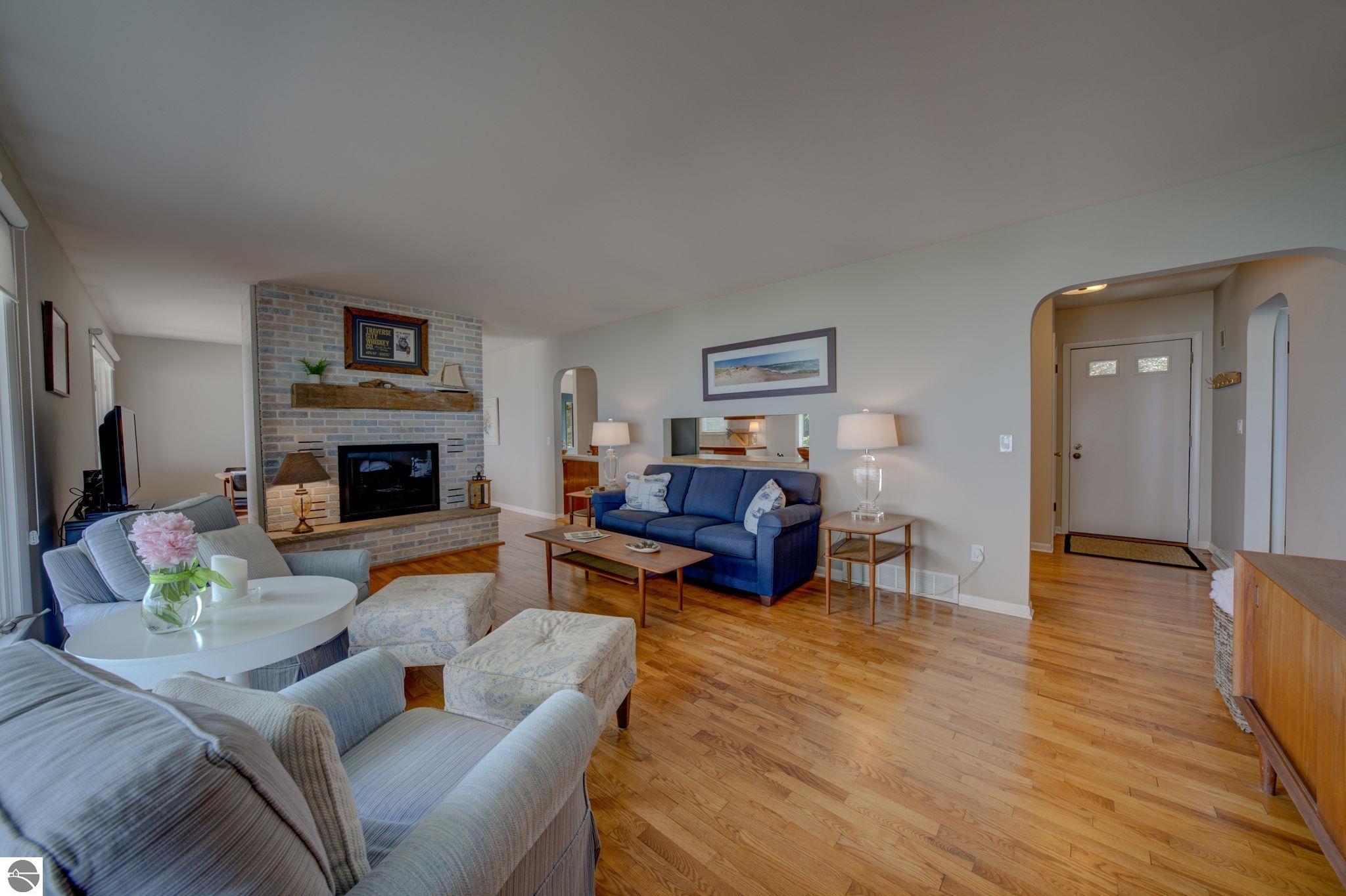 11711 S West Bay Shore Drive