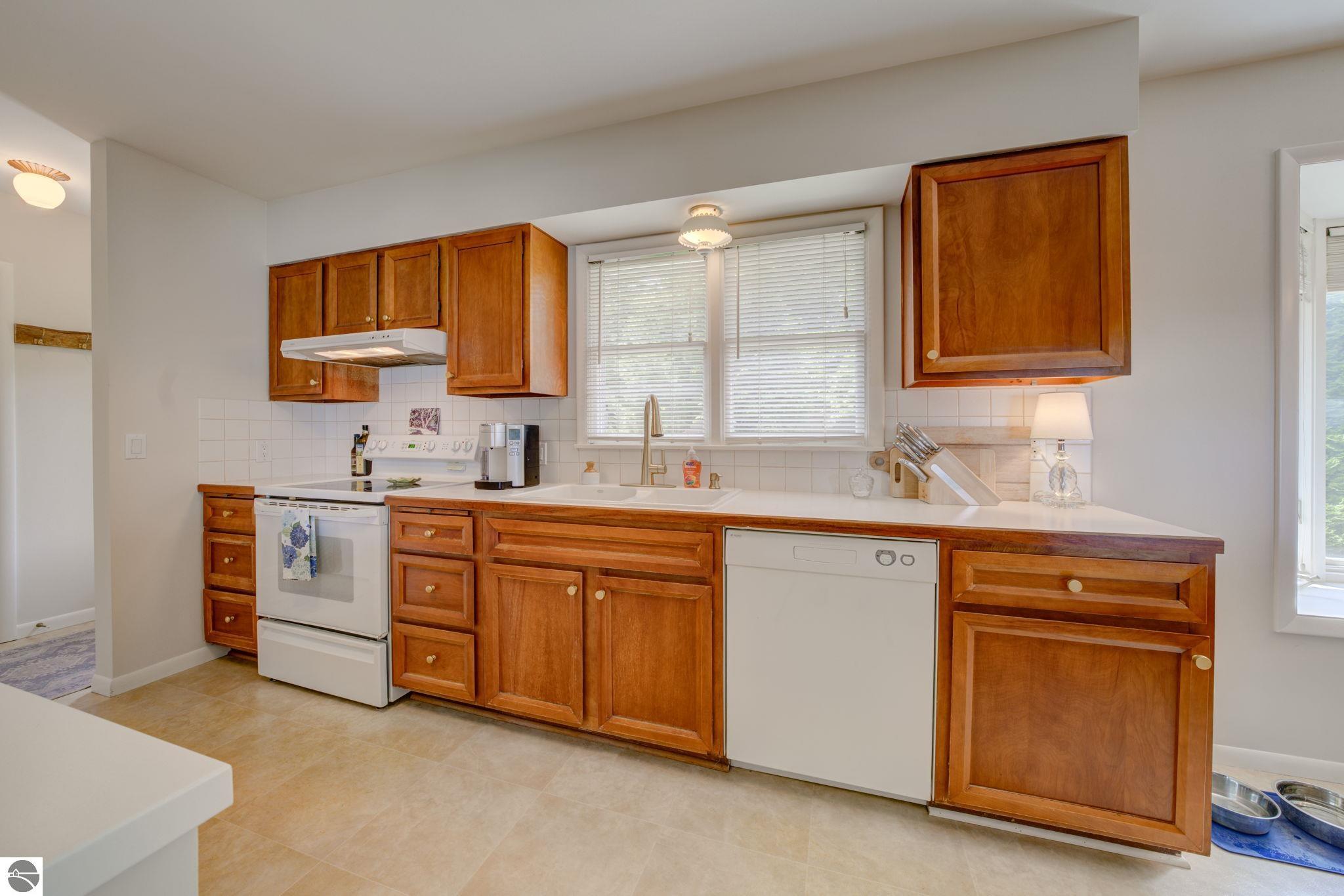 11711 S West Bay Shore Drive