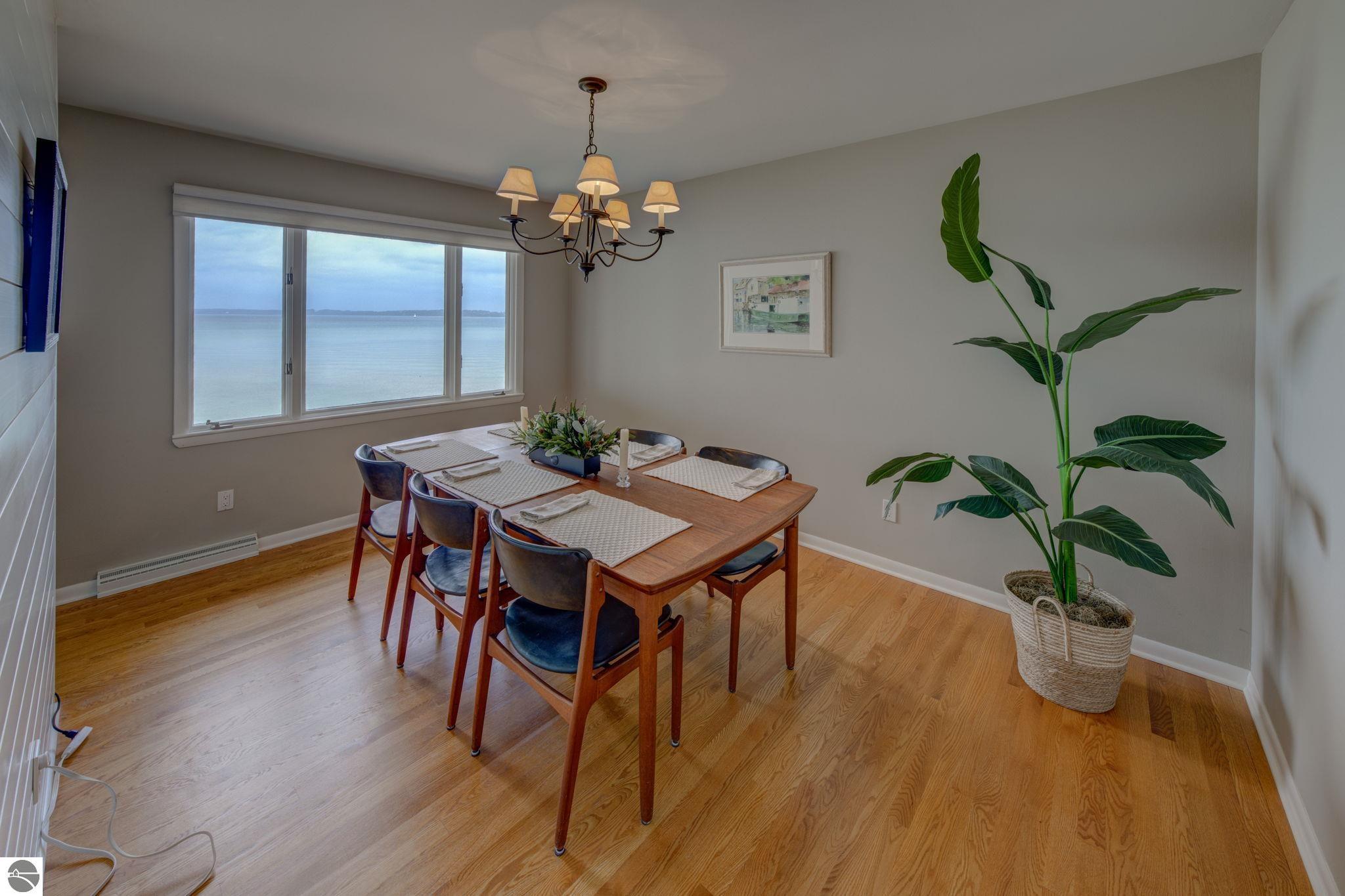 11711 S West Bay Shore Drive