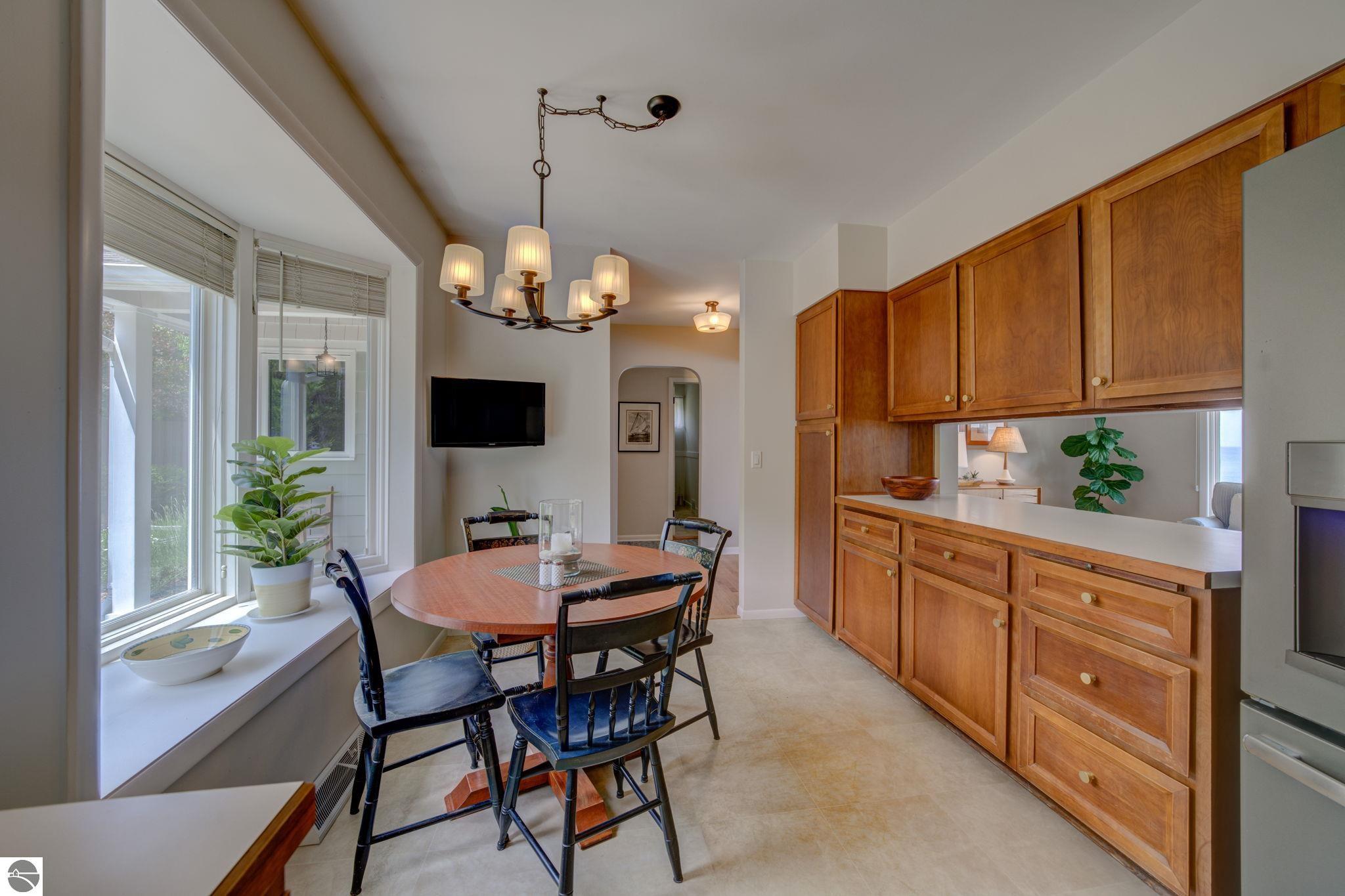 11711 S West Bay Shore Drive