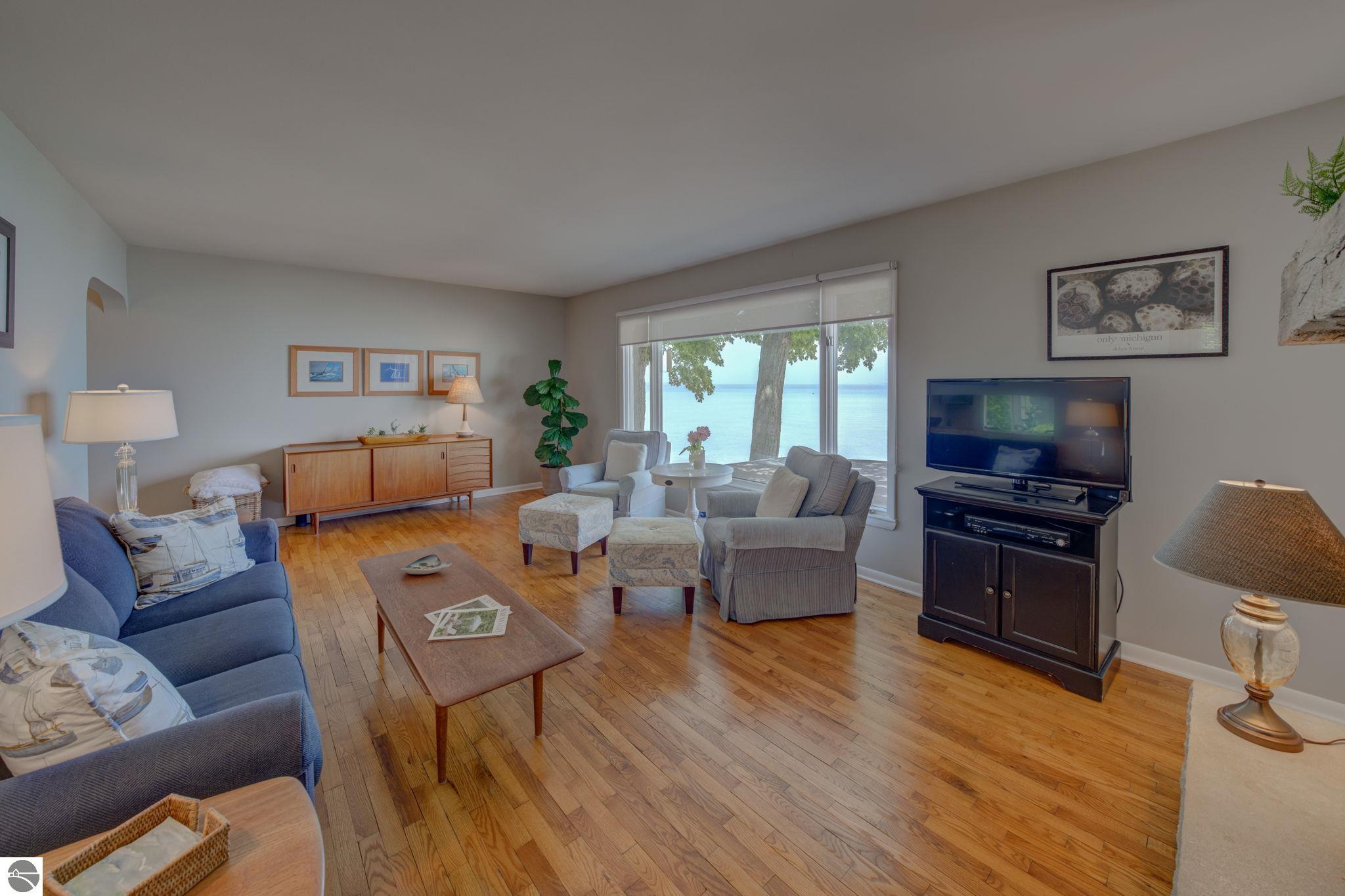11711 S West Bay Shore Drive