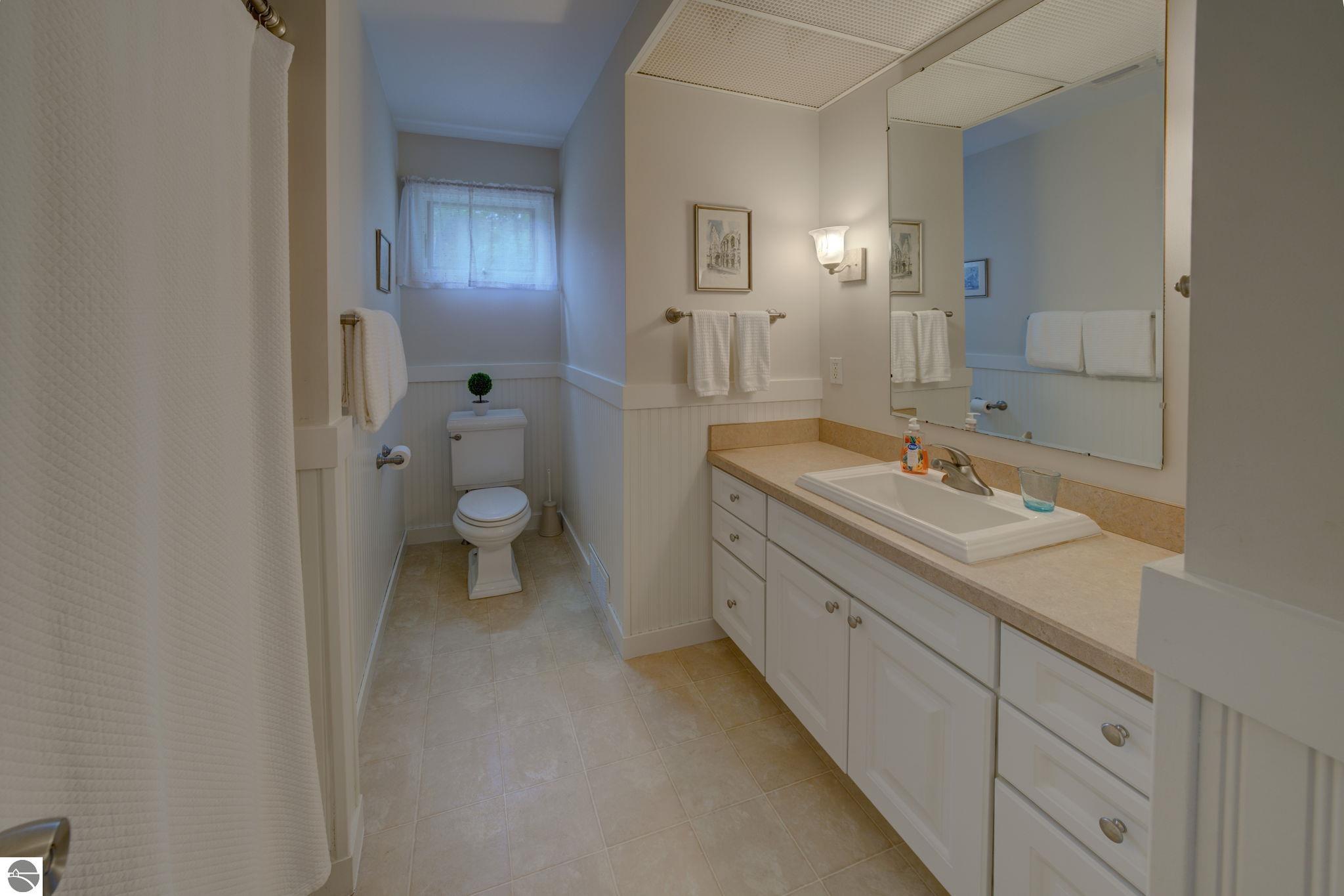 11711 S West Bay Shore Drive