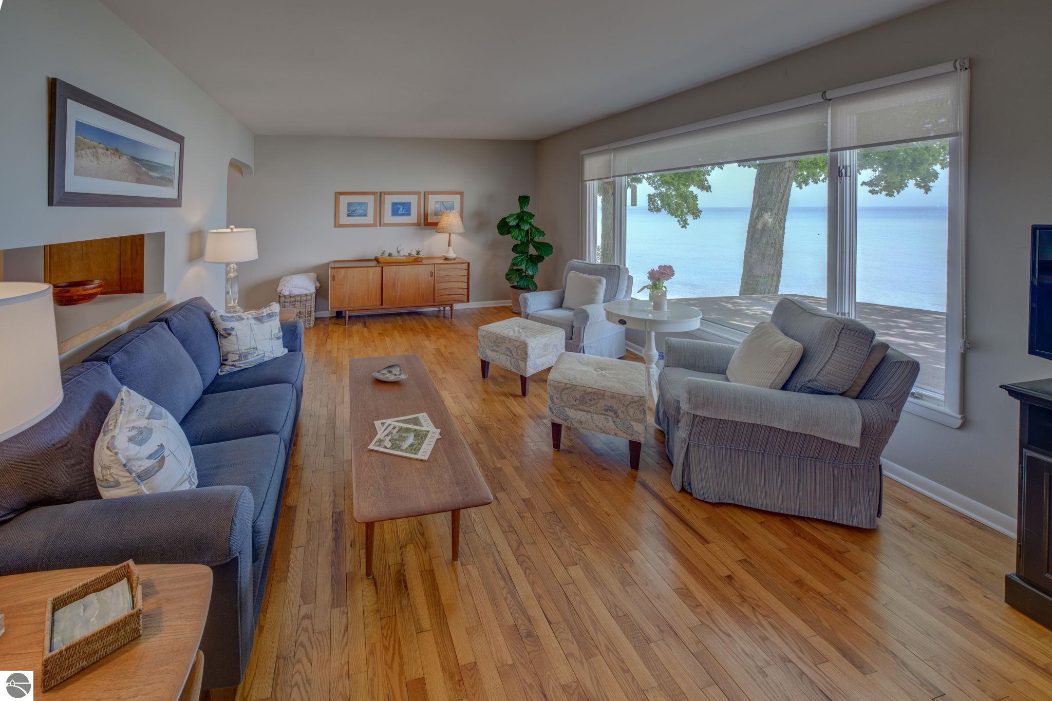 11711 S West Bay Shore Drive