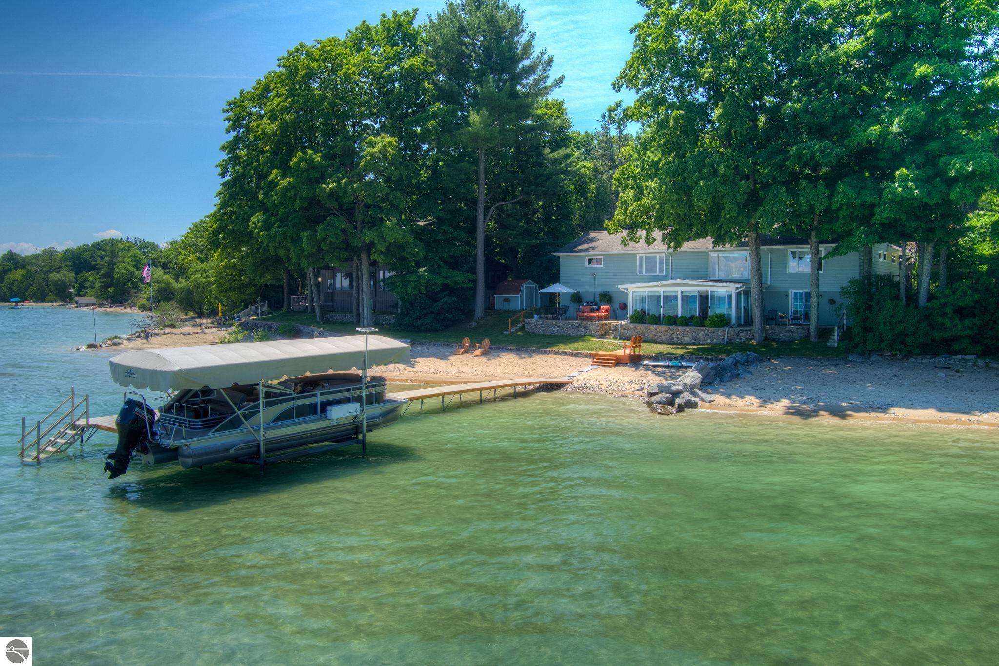 11711 S West Bay Shore Drive