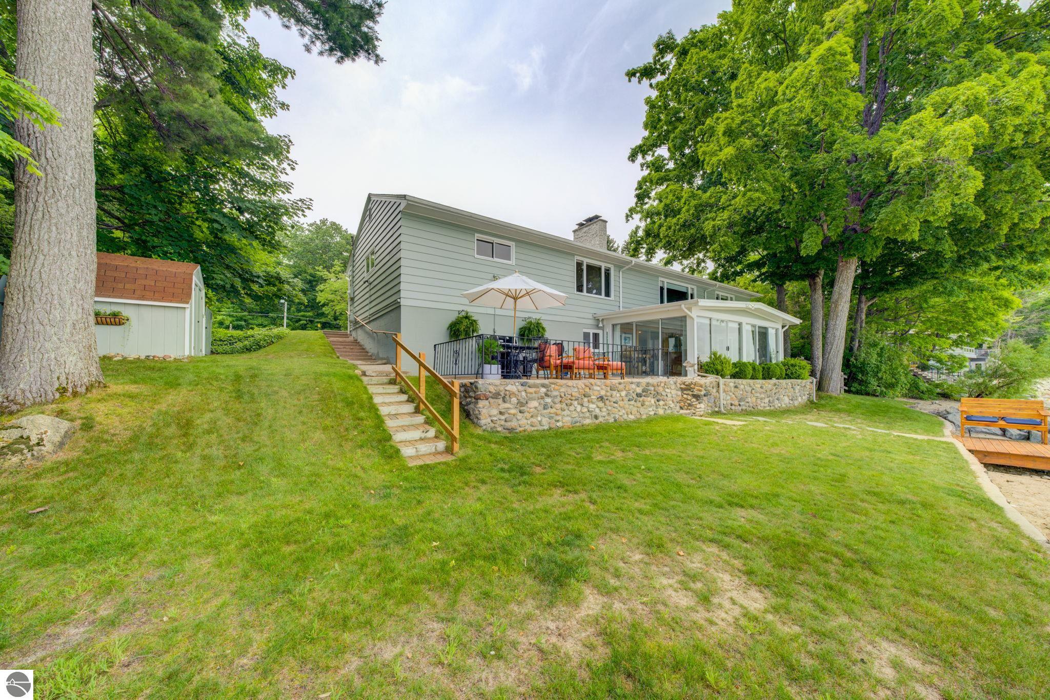 11711 S West Bay Shore Drive