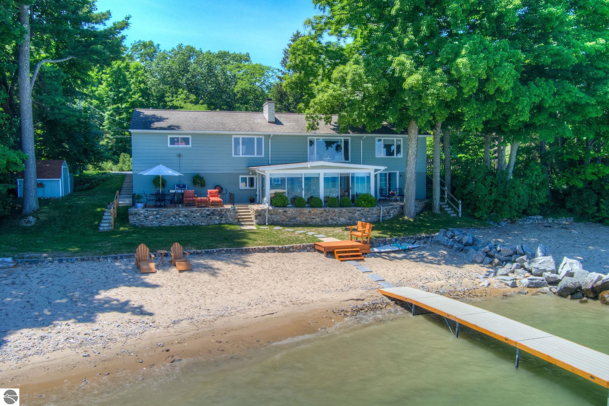 11711 S West Bay Shore Drive