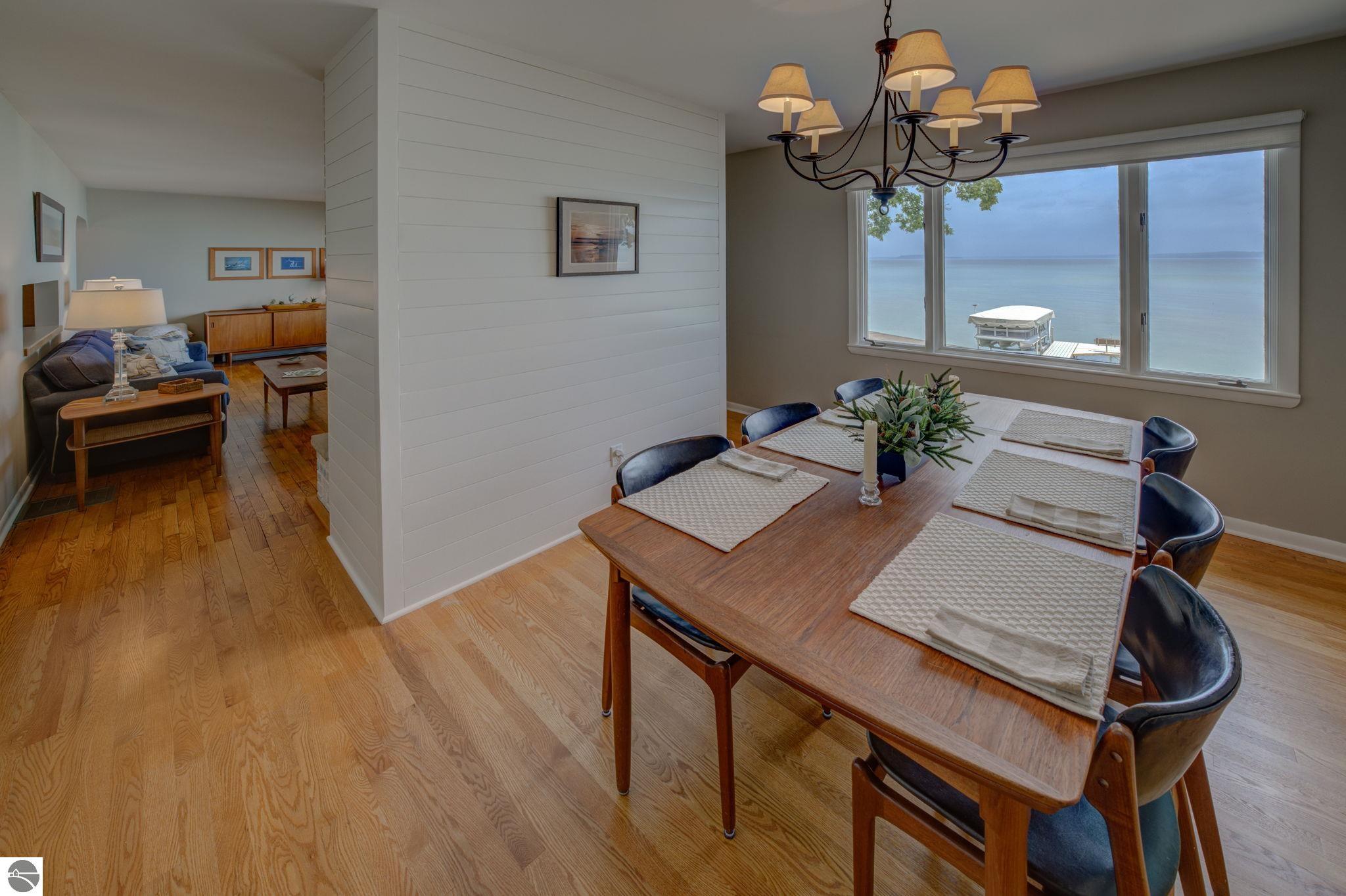 11711 S West Bay Shore Drive