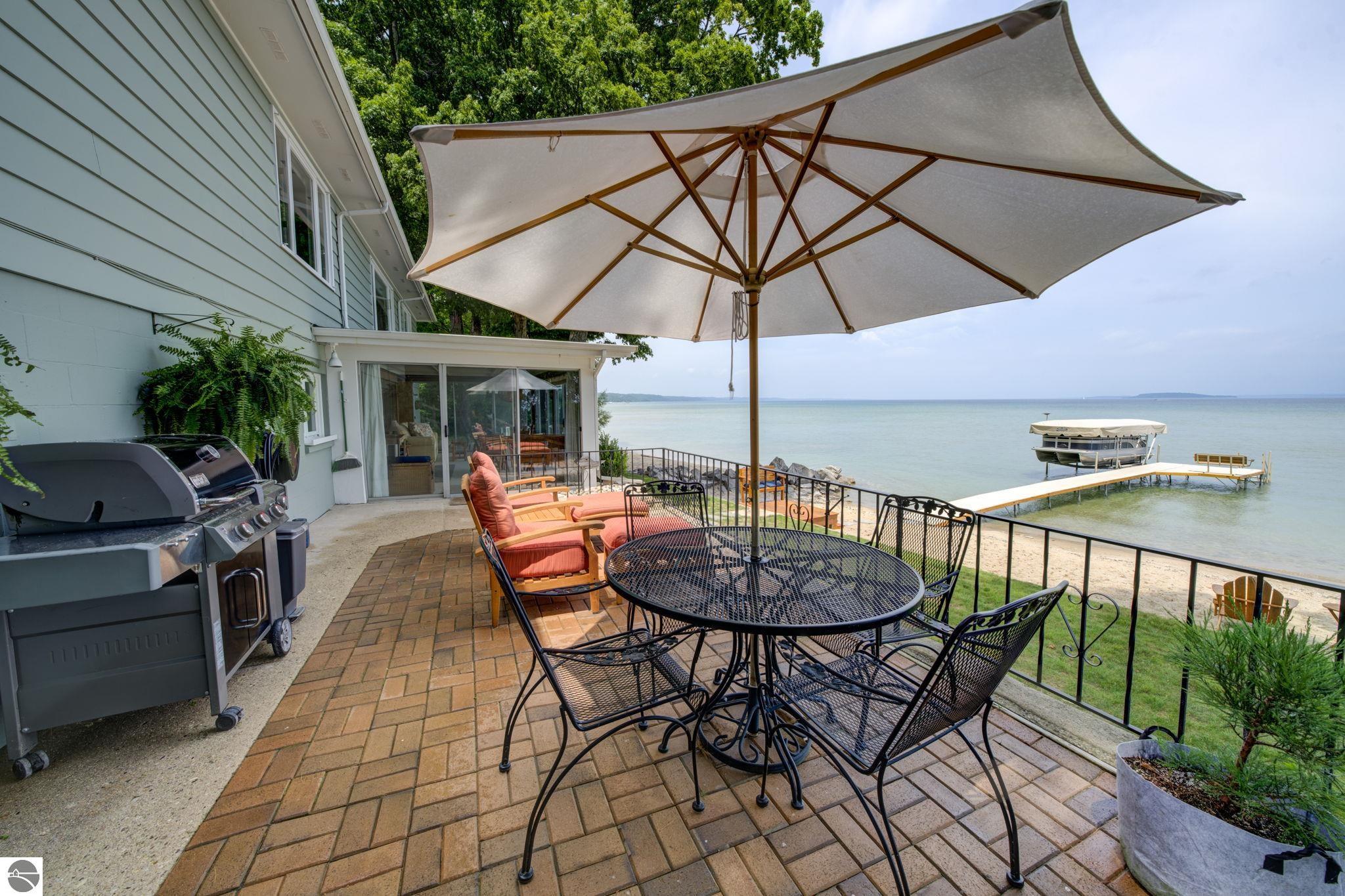 11711 S West Bay Shore Drive