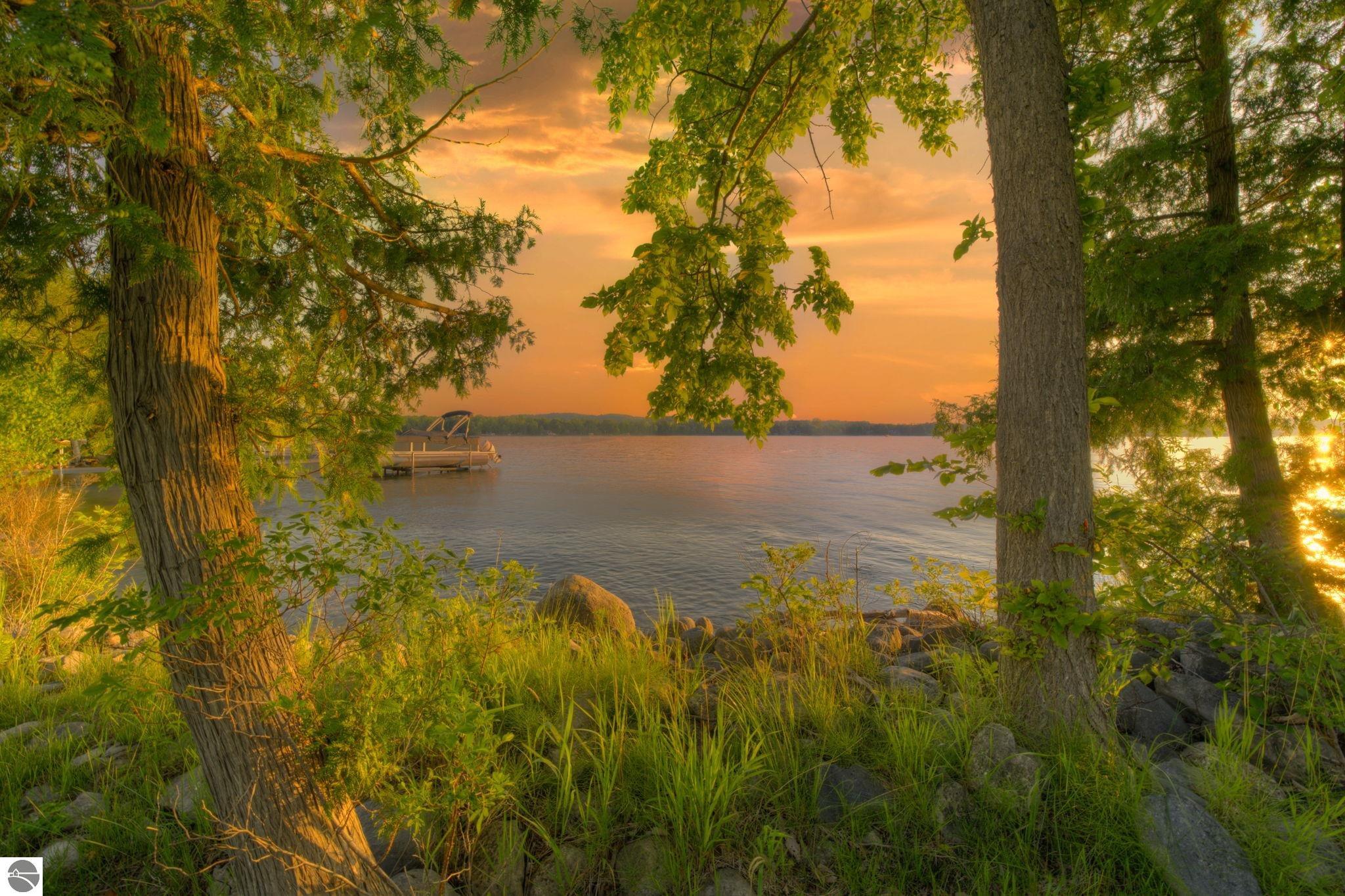 N Sunset Shores Drive