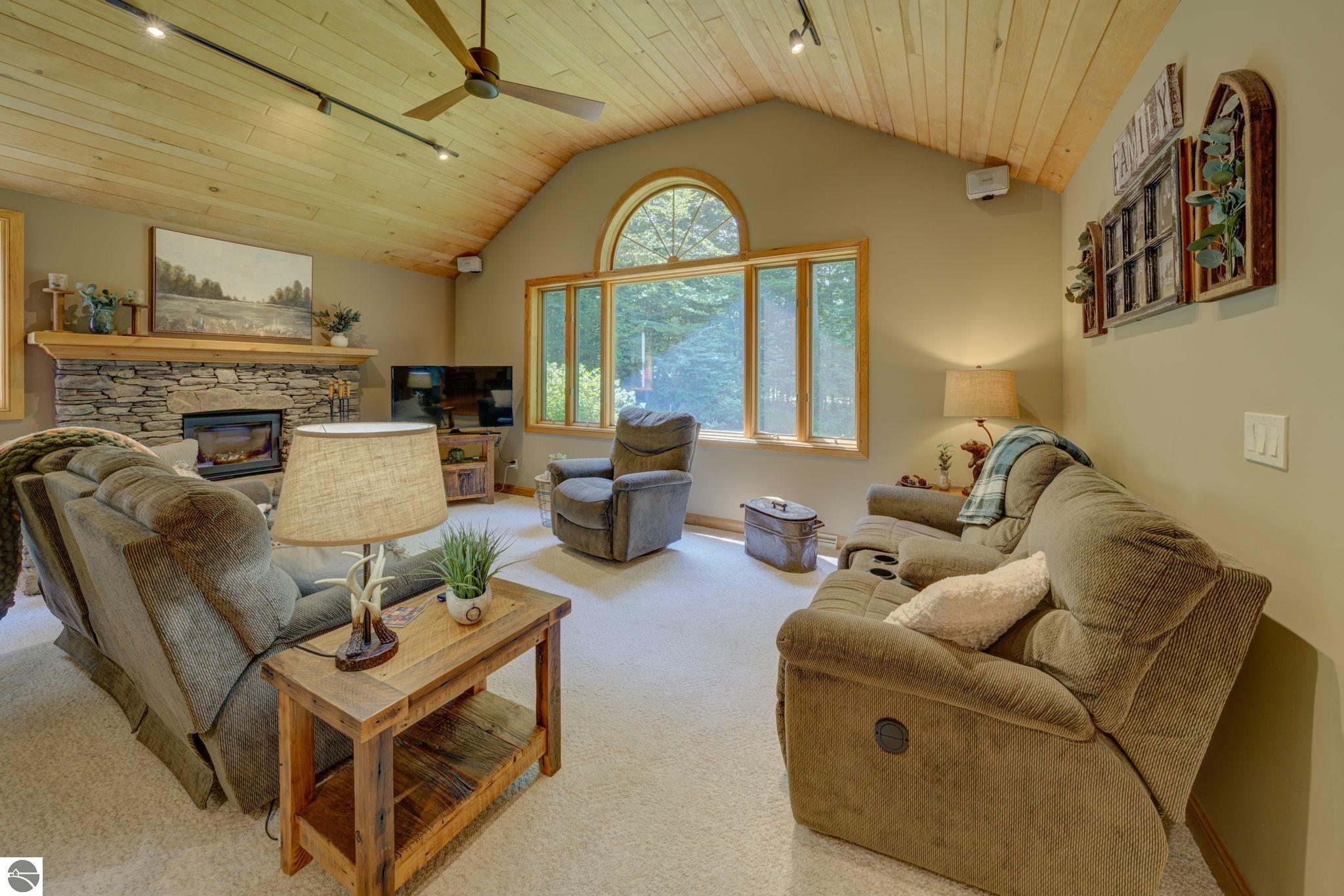 244 W Kasson Center Road