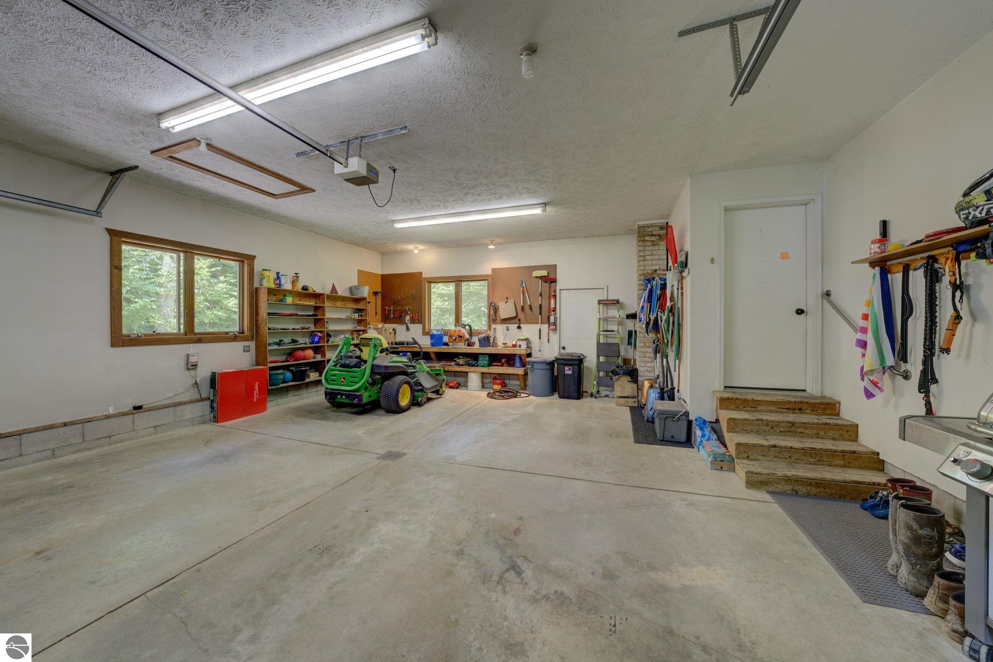 244 W Kasson Center Road