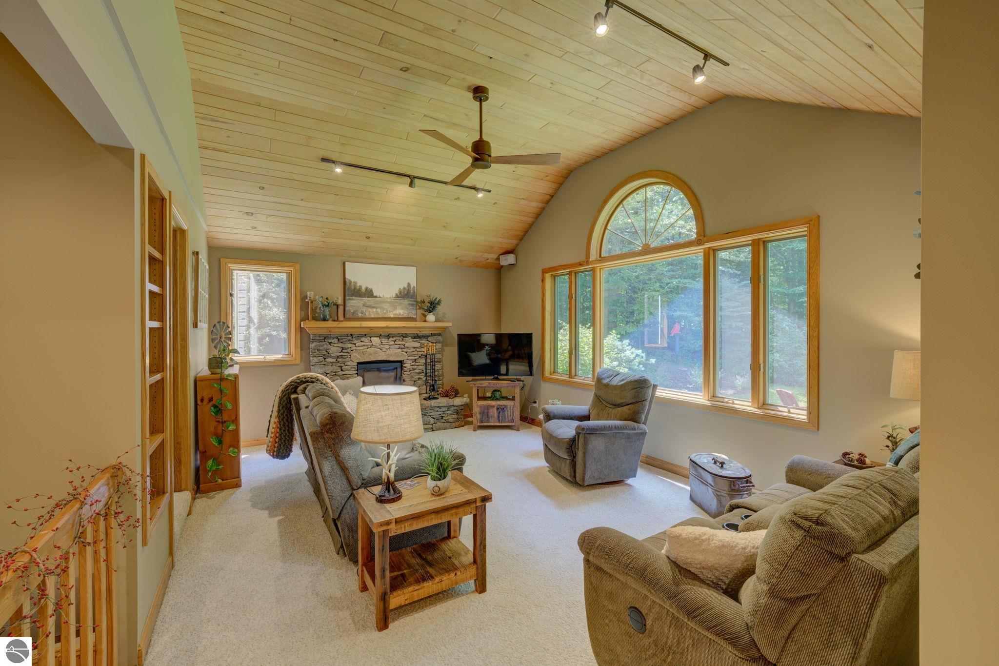 244 W Kasson Center Road