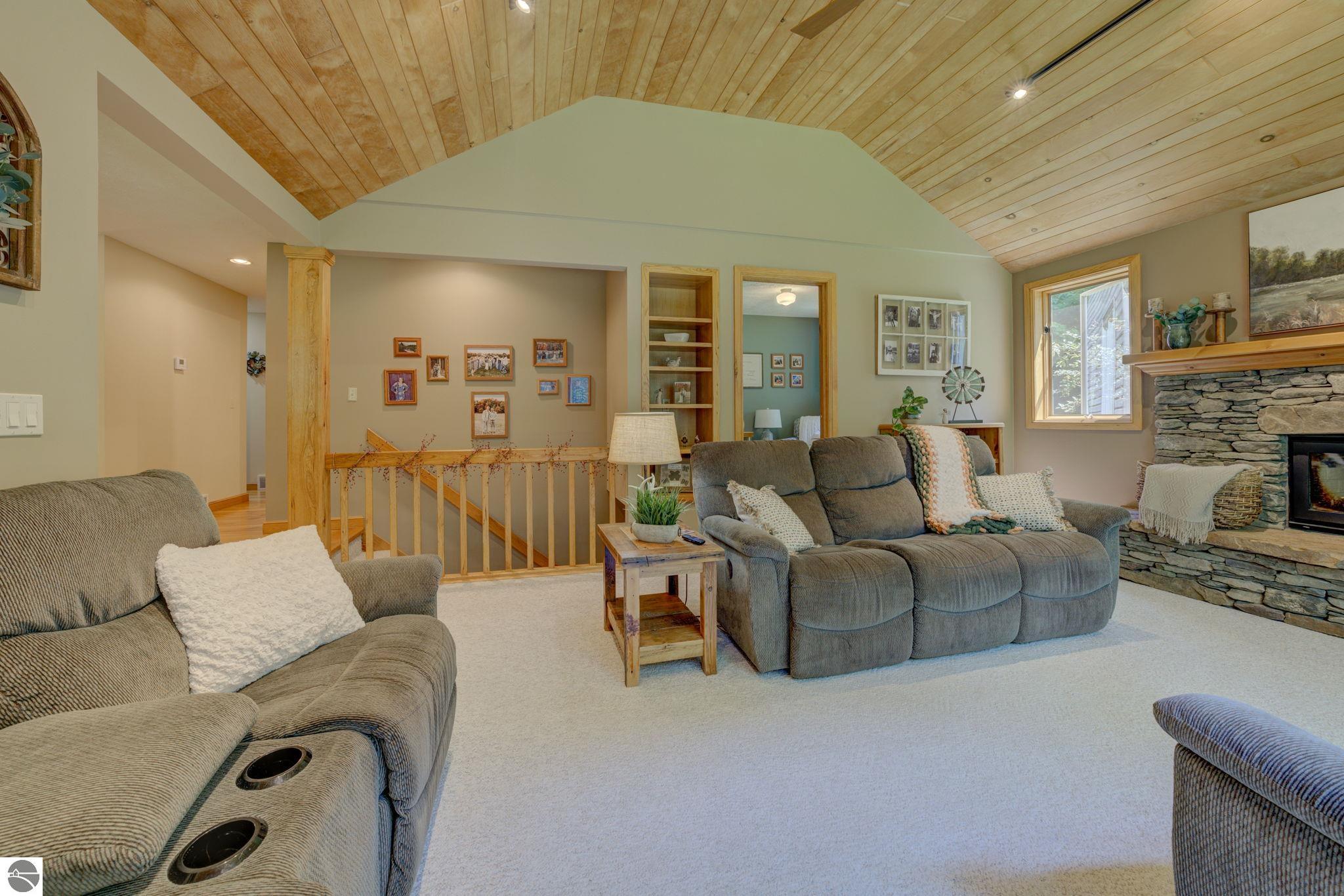 244 W Kasson Center Road