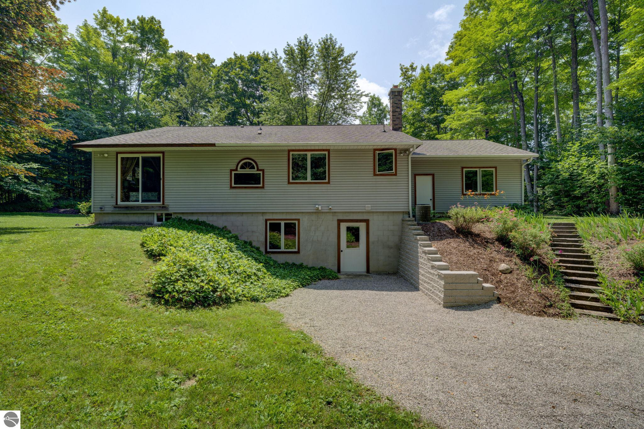 244 W Kasson Center Road