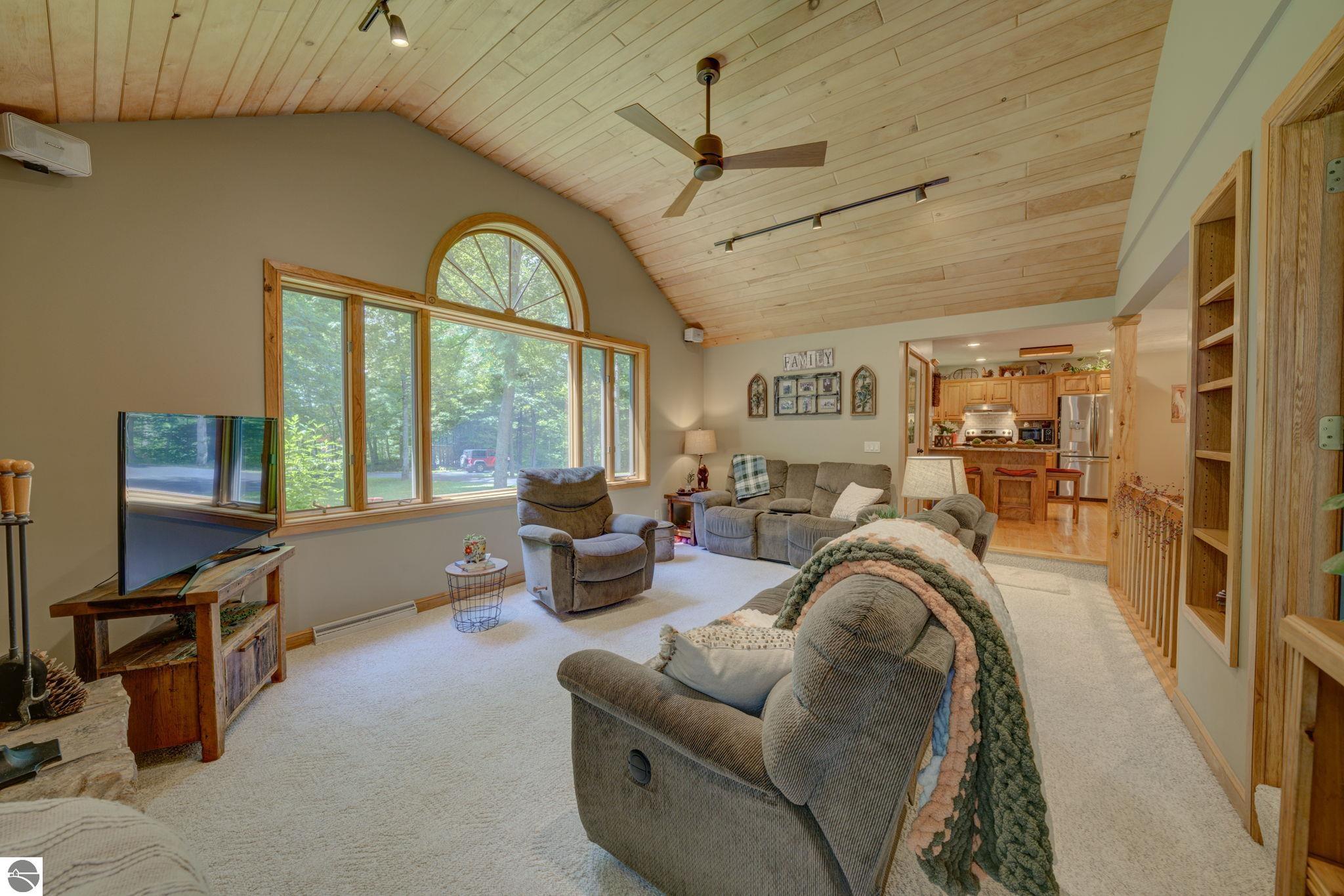 244 W Kasson Center Road