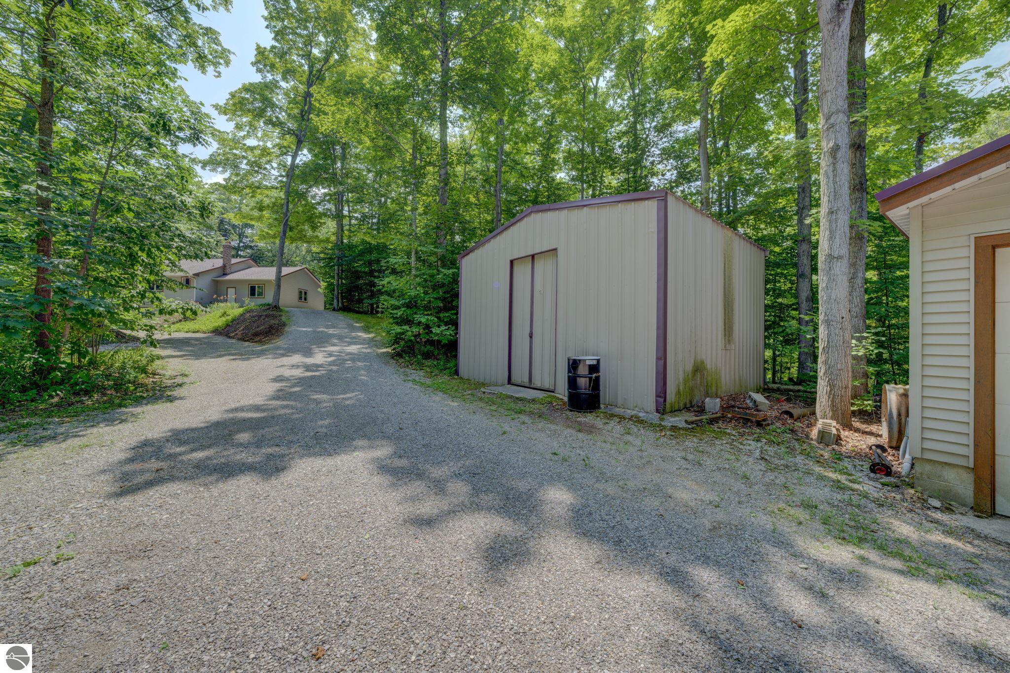 244 W Kasson Center Road