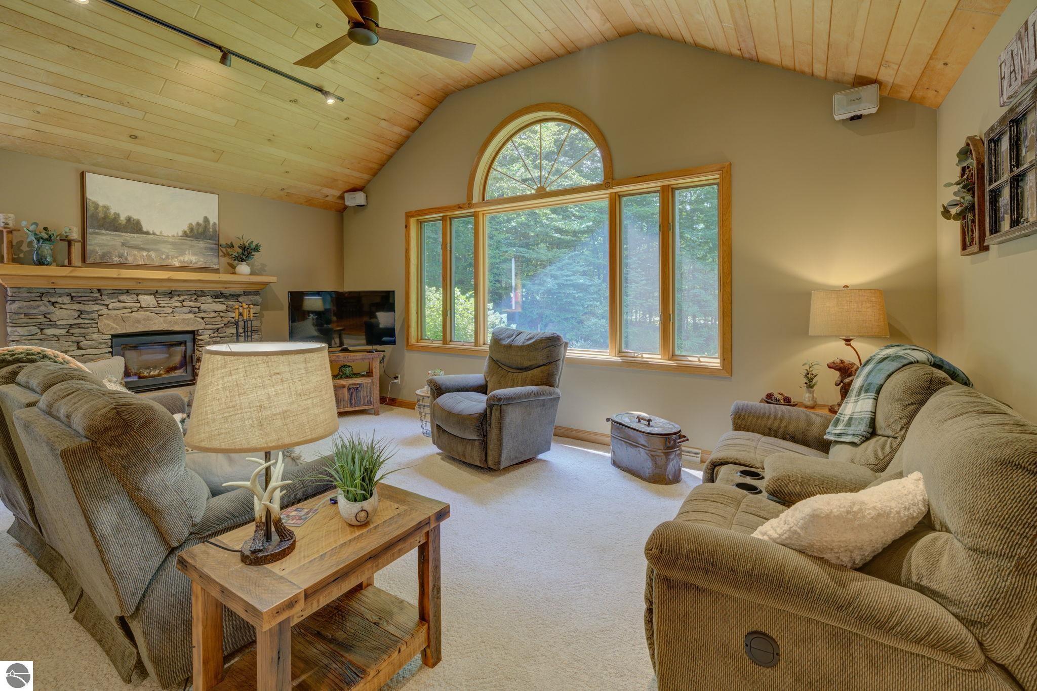 244 W Kasson Center Road