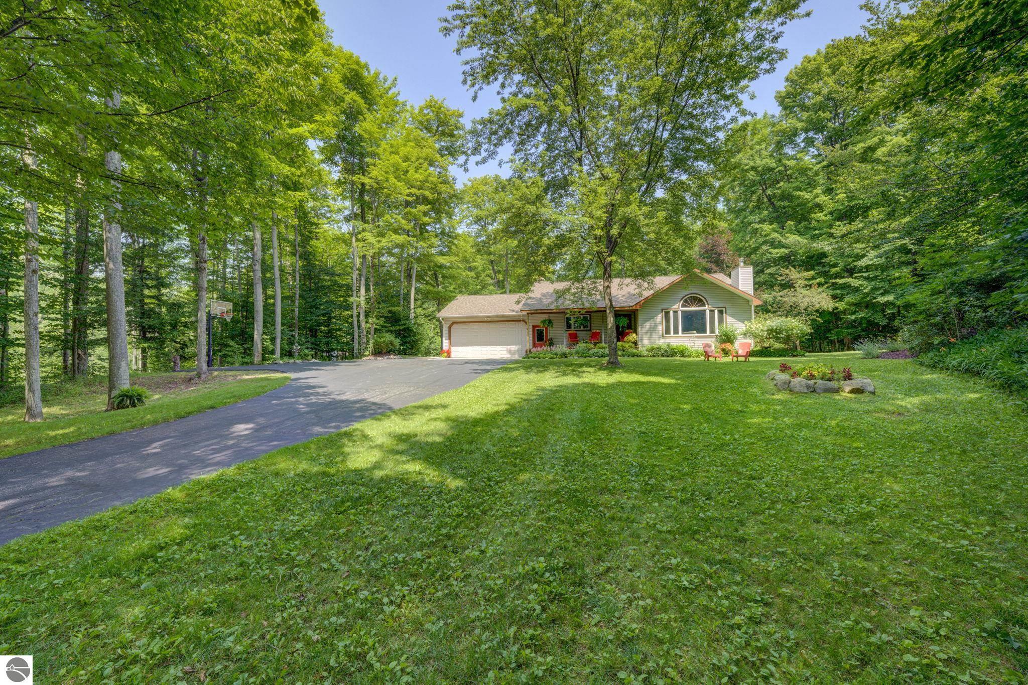 244 W Kasson Center Road