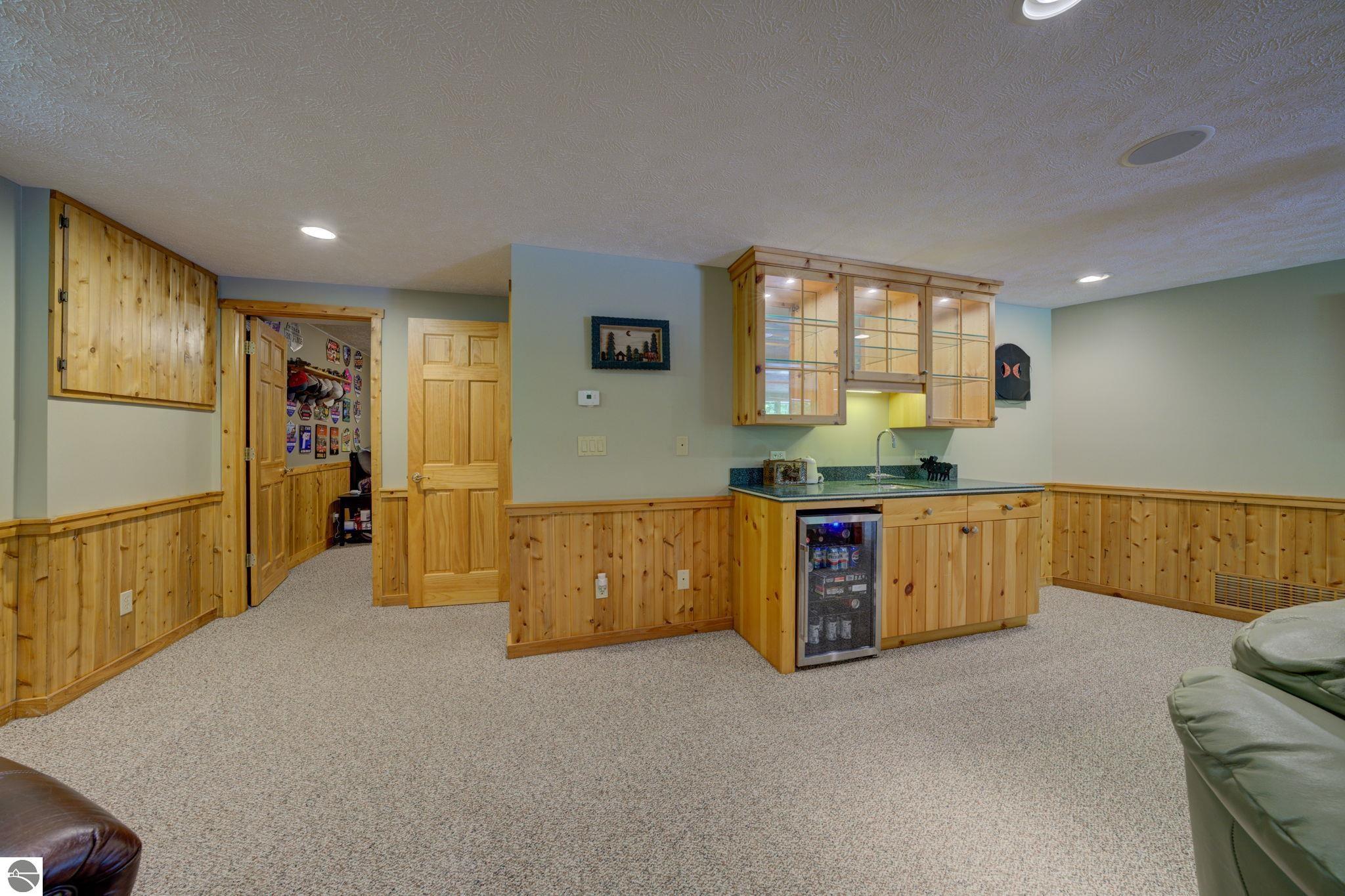 244 W Kasson Center Road