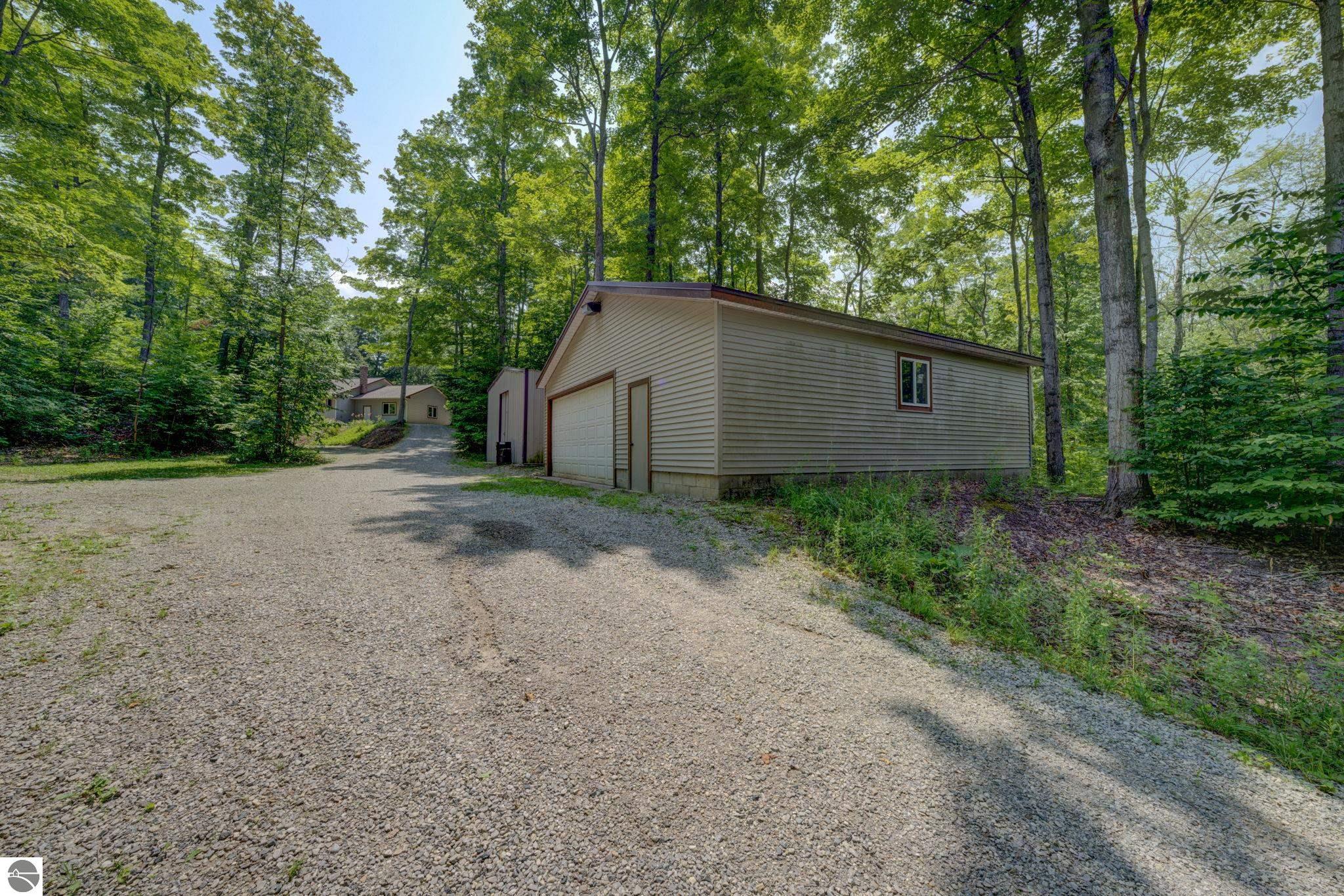 244 W Kasson Center Road