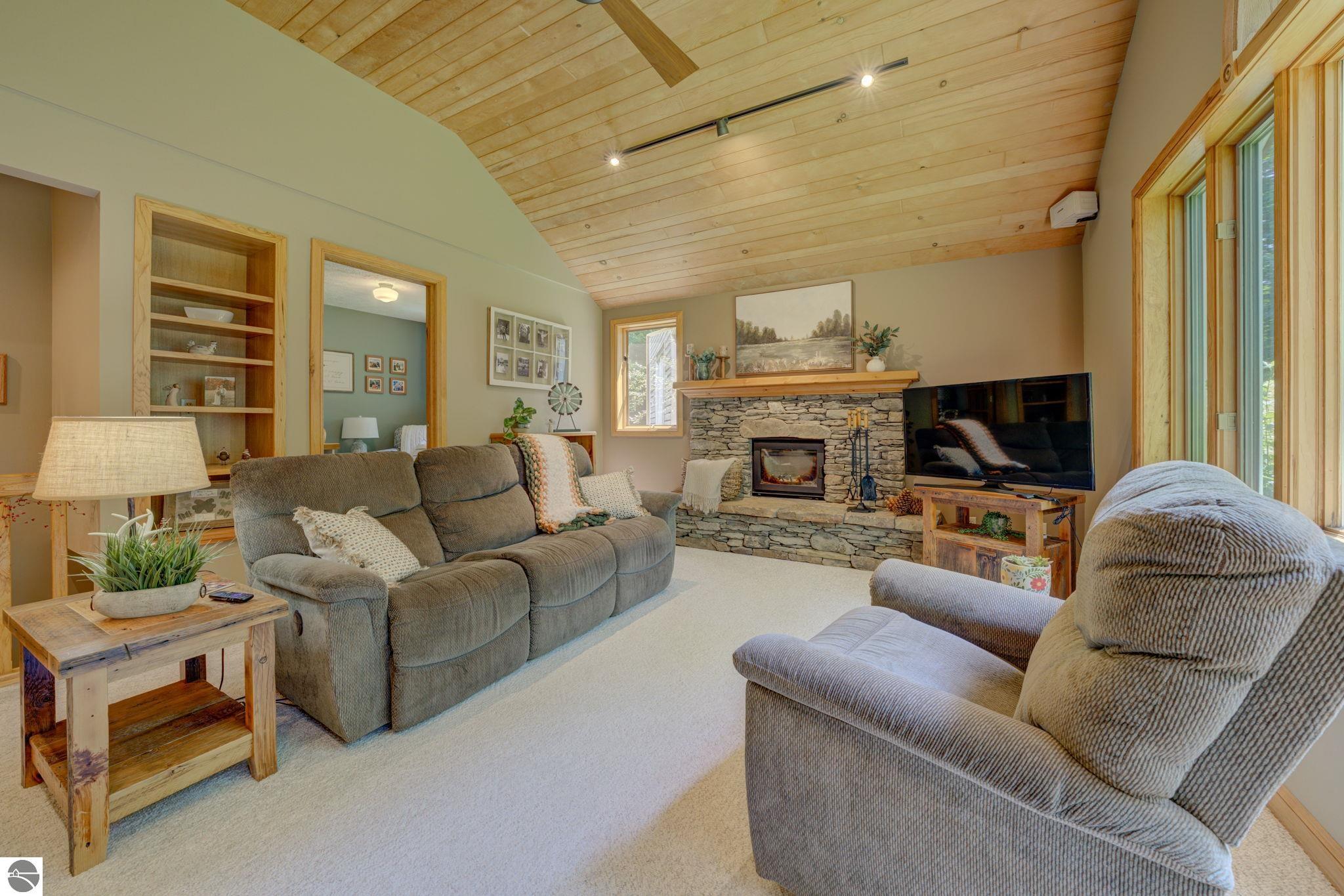244 W Kasson Center Road