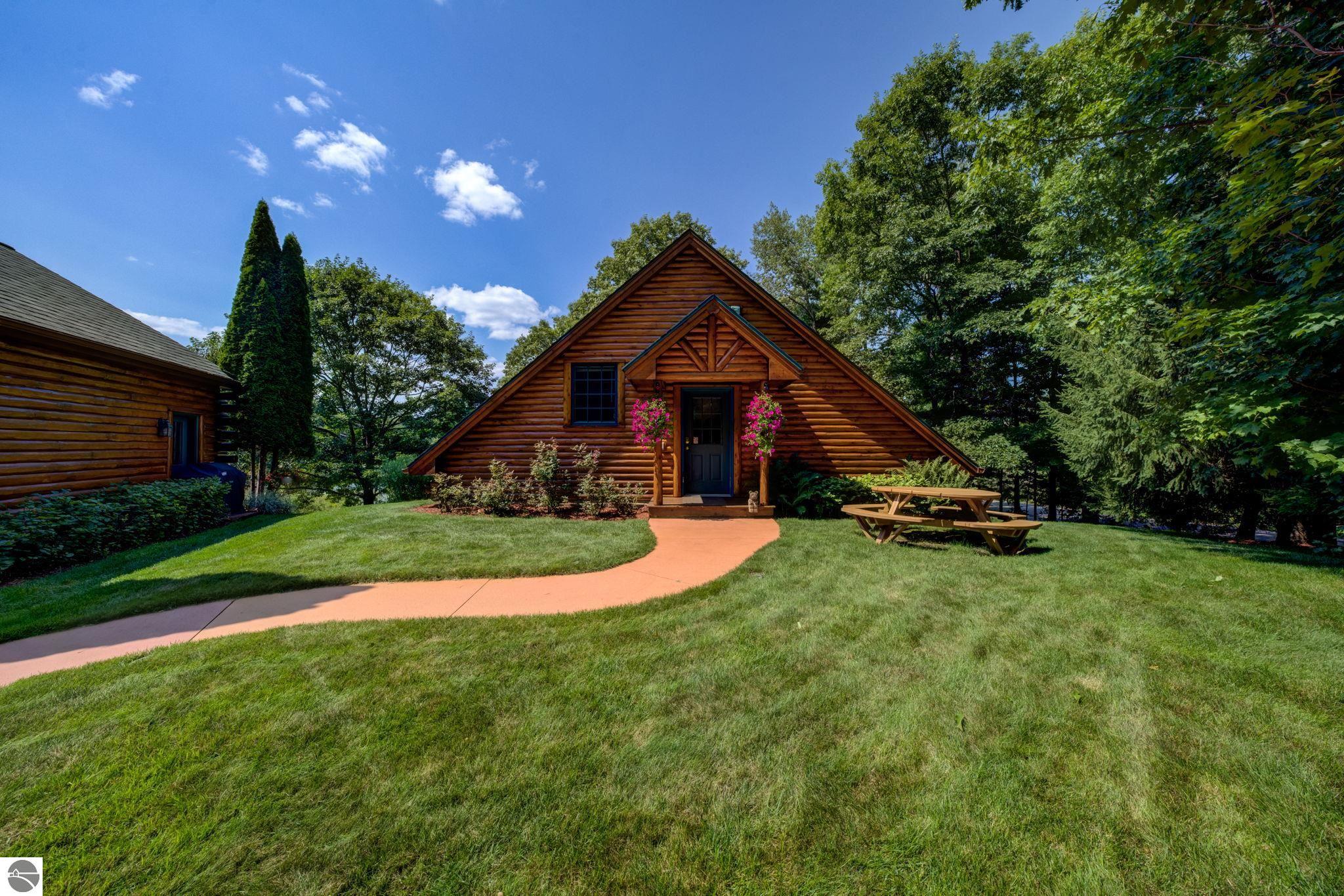 15495 E Pettengill Road