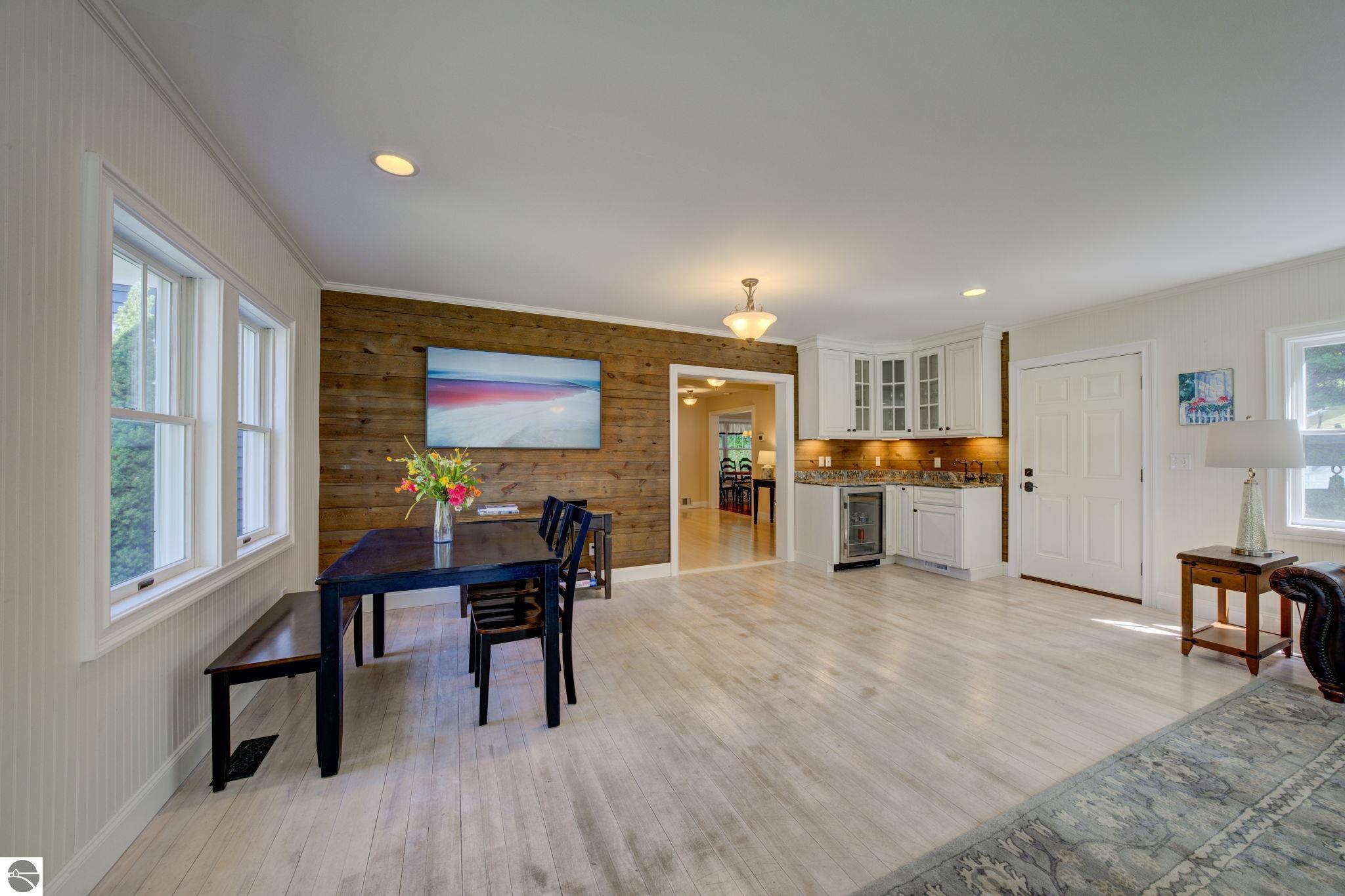 104 N Second Street