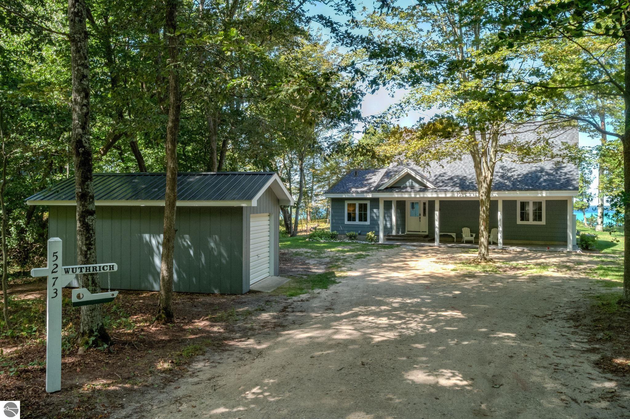 5273 E Sugarbush Lane