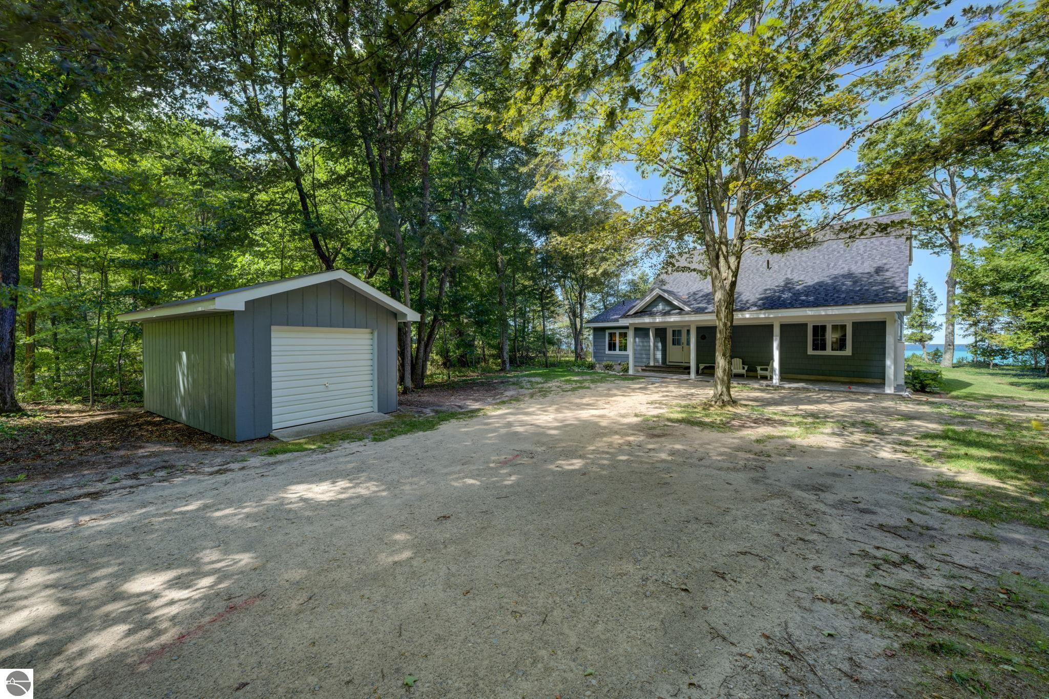 5273 E Sugarbush Lane