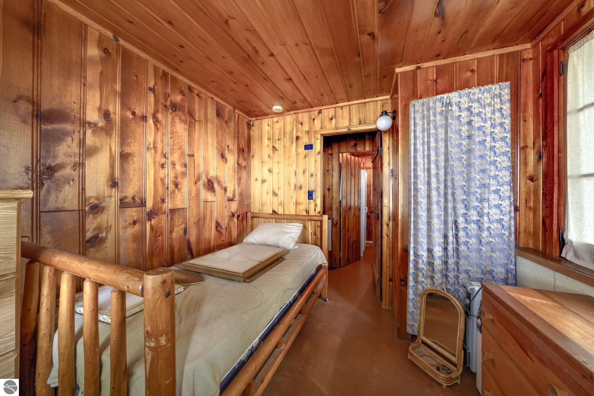 276 E Traverse Lake Road