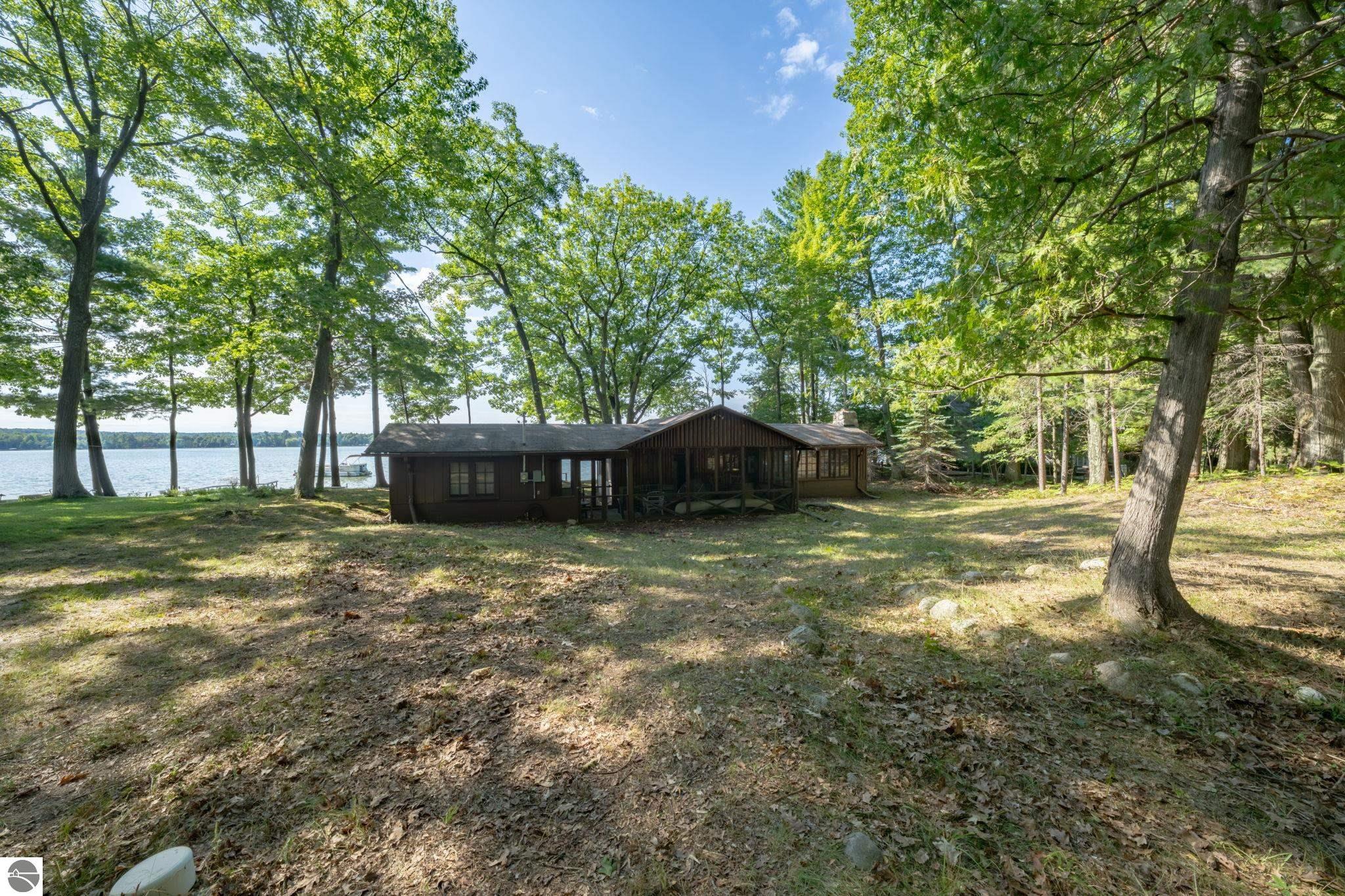276 E Traverse Lake Road
