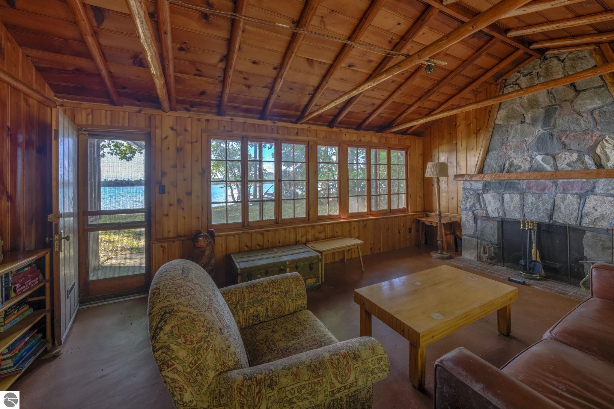 276 E Traverse Lake Road