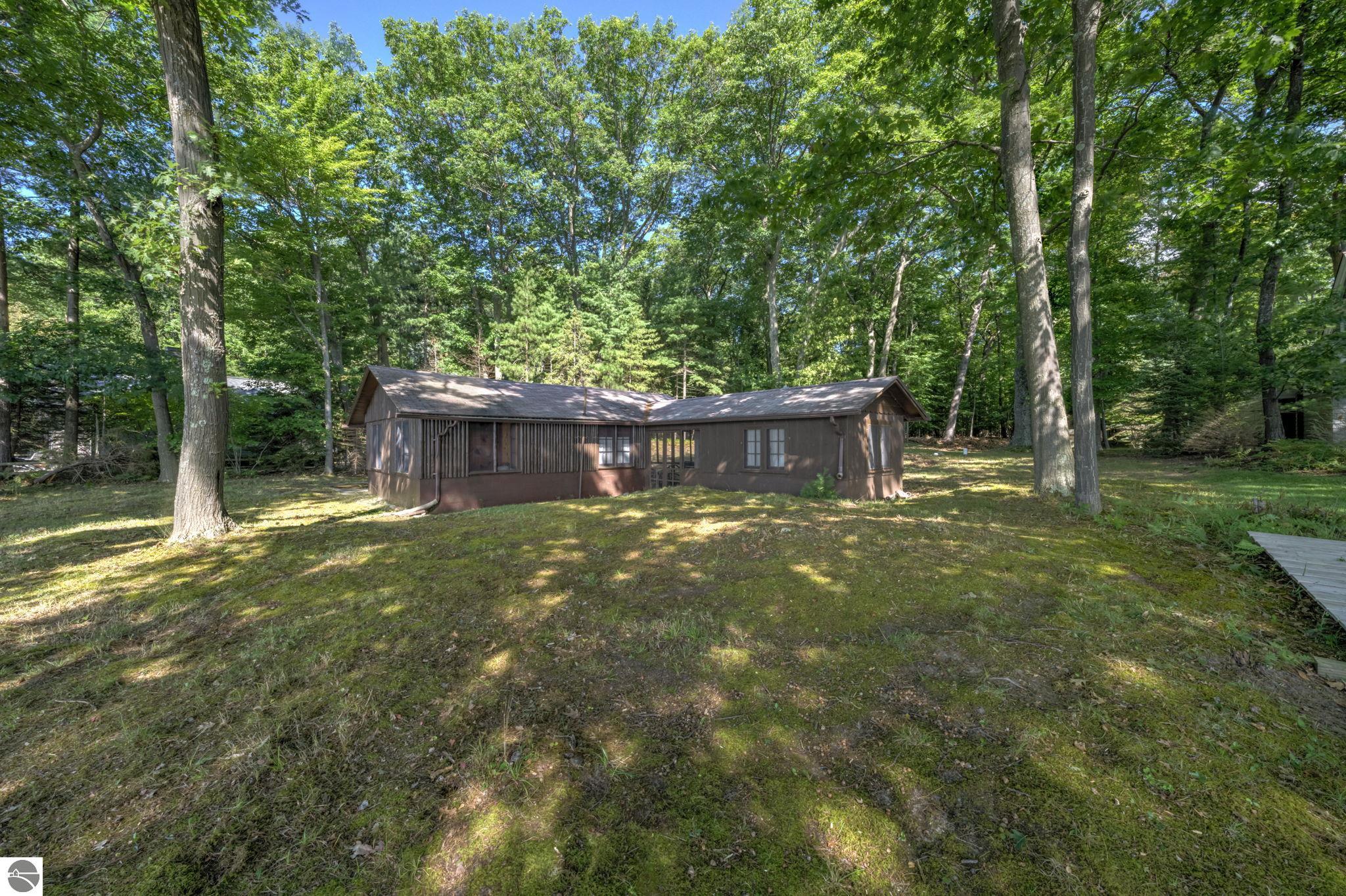 276 E Traverse Lake Road