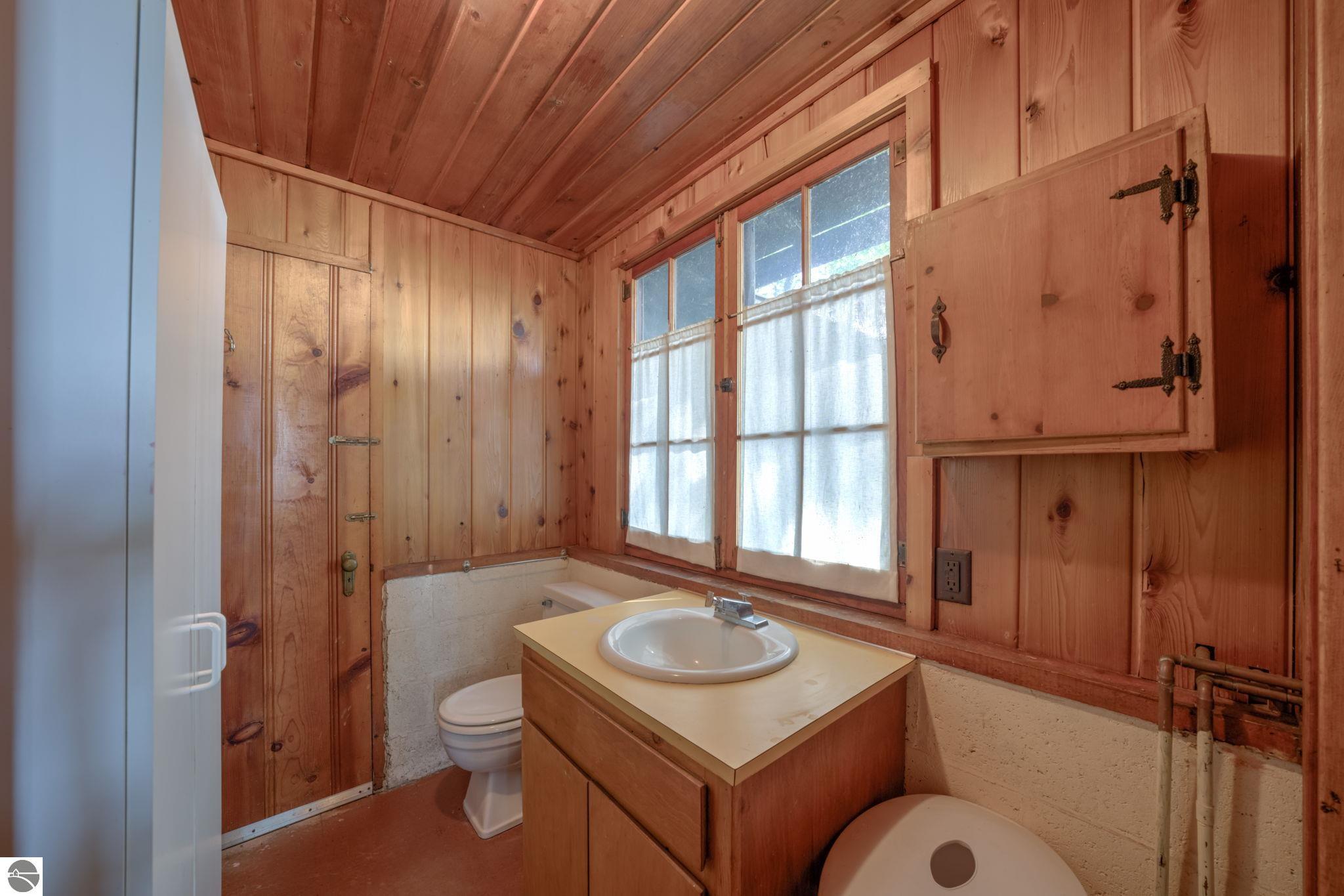 276 E Traverse Lake Road
