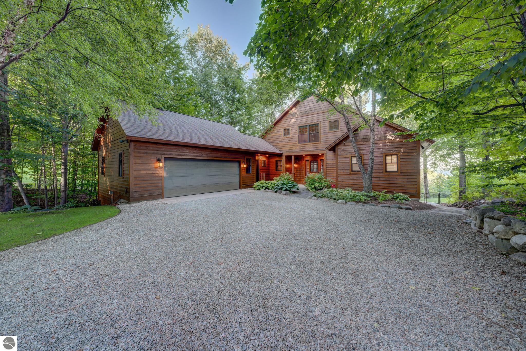 1221 S Bay View Trail
