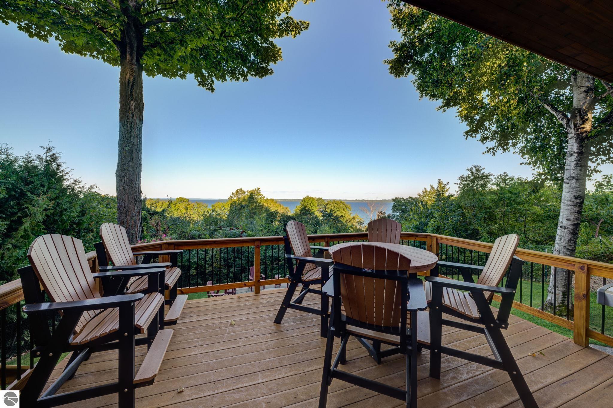 1221 S Bay View Trail