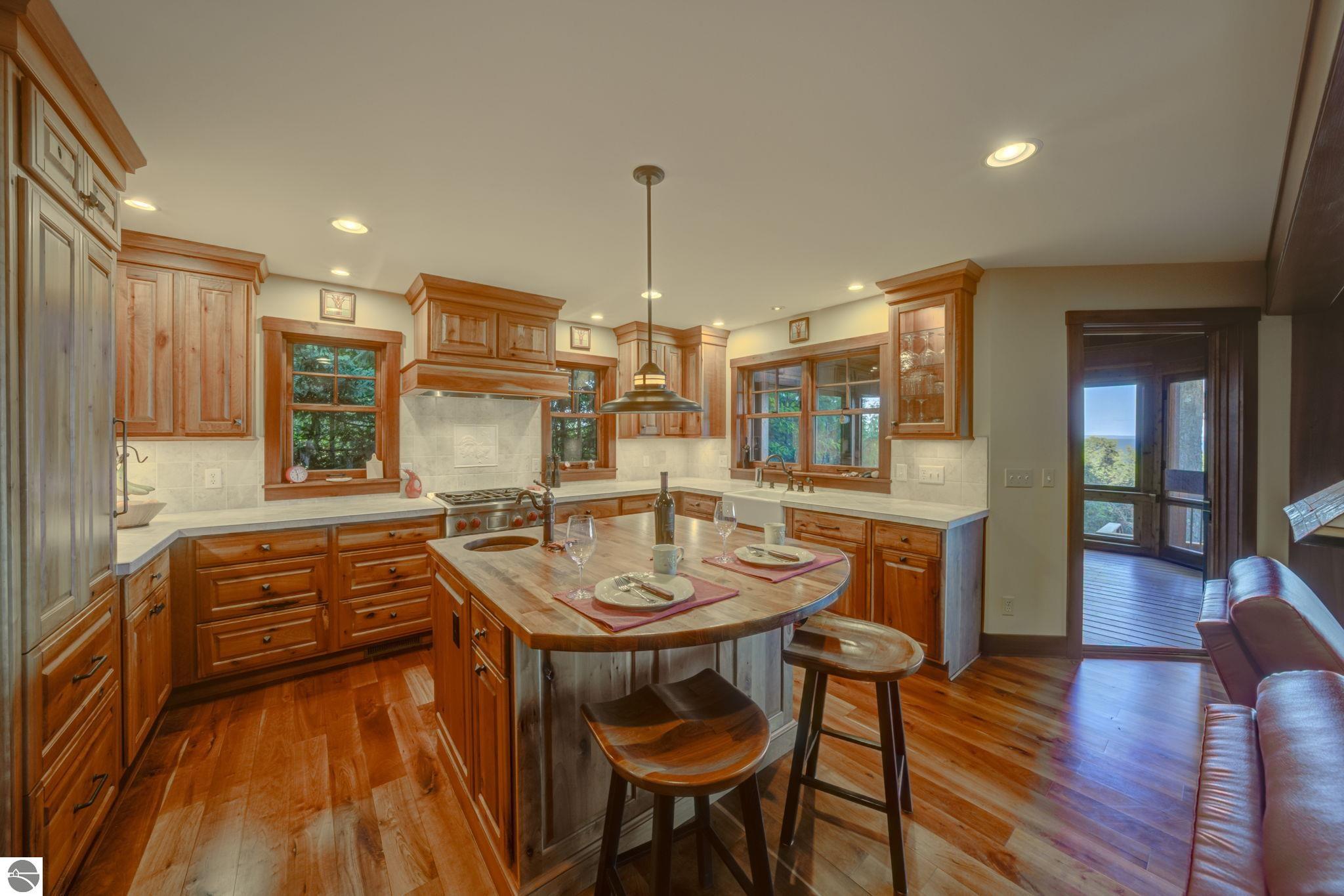 1221 S Bay View Trail