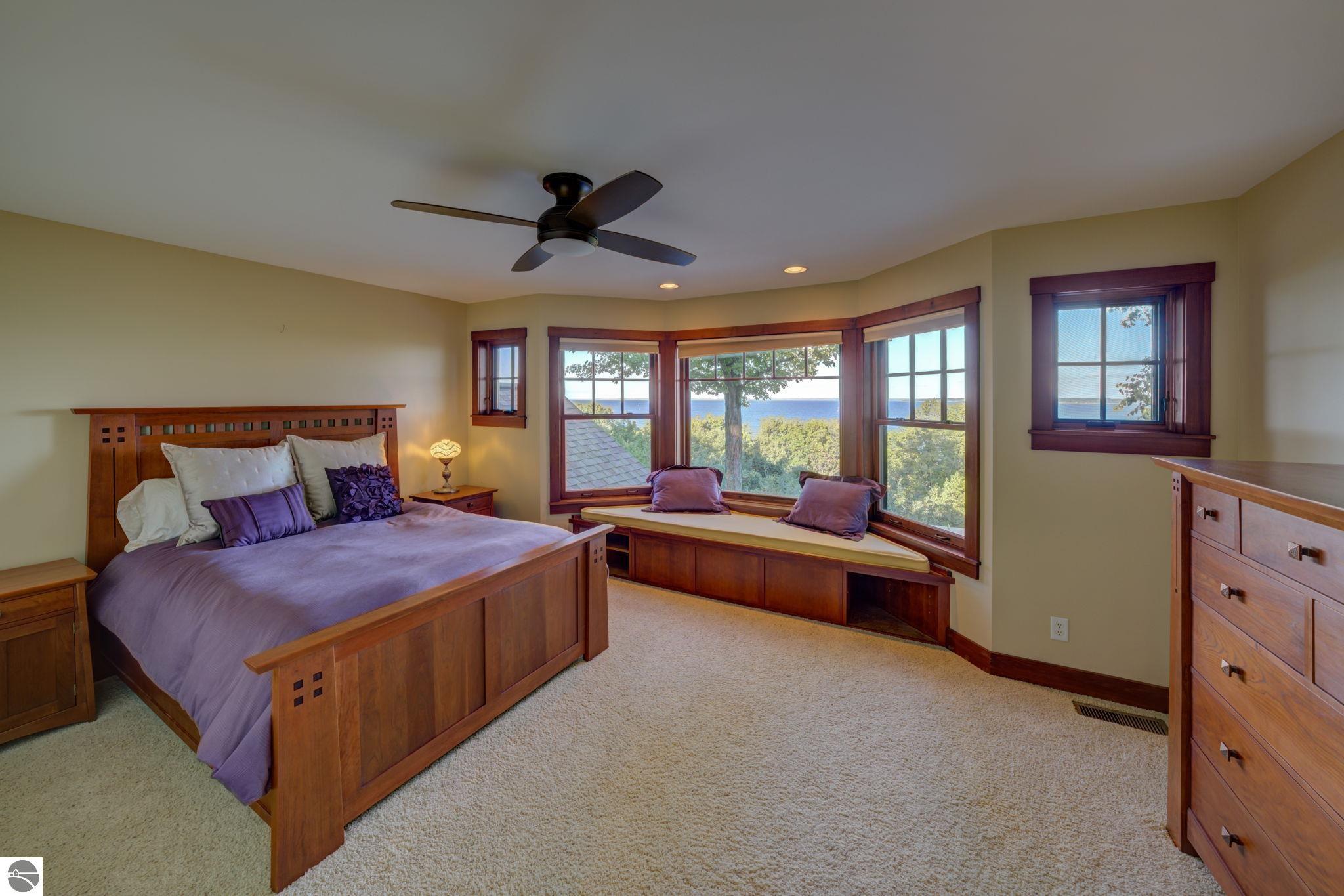 1221 S Bay View Trail