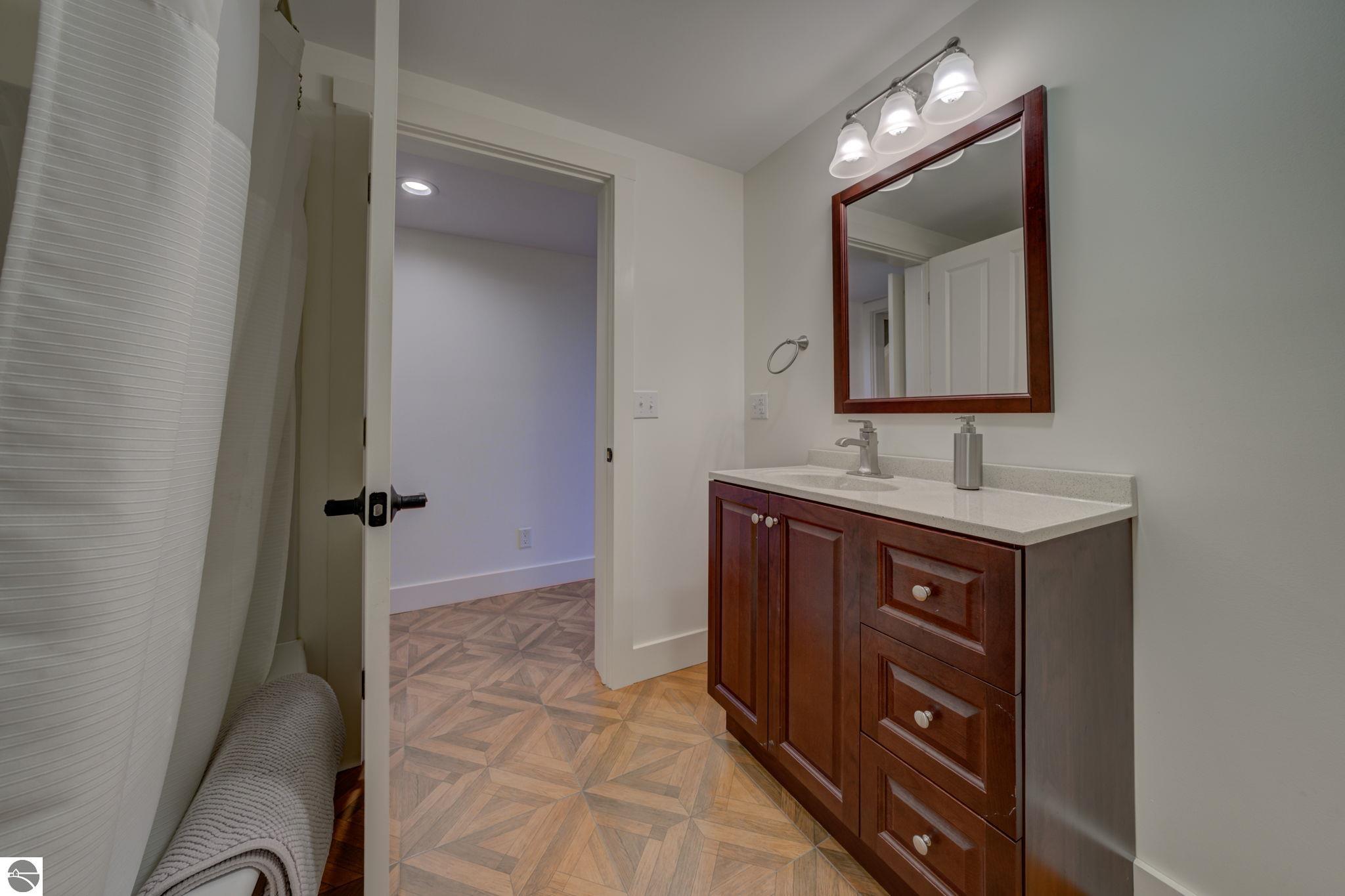 1221 S Bay View Trail