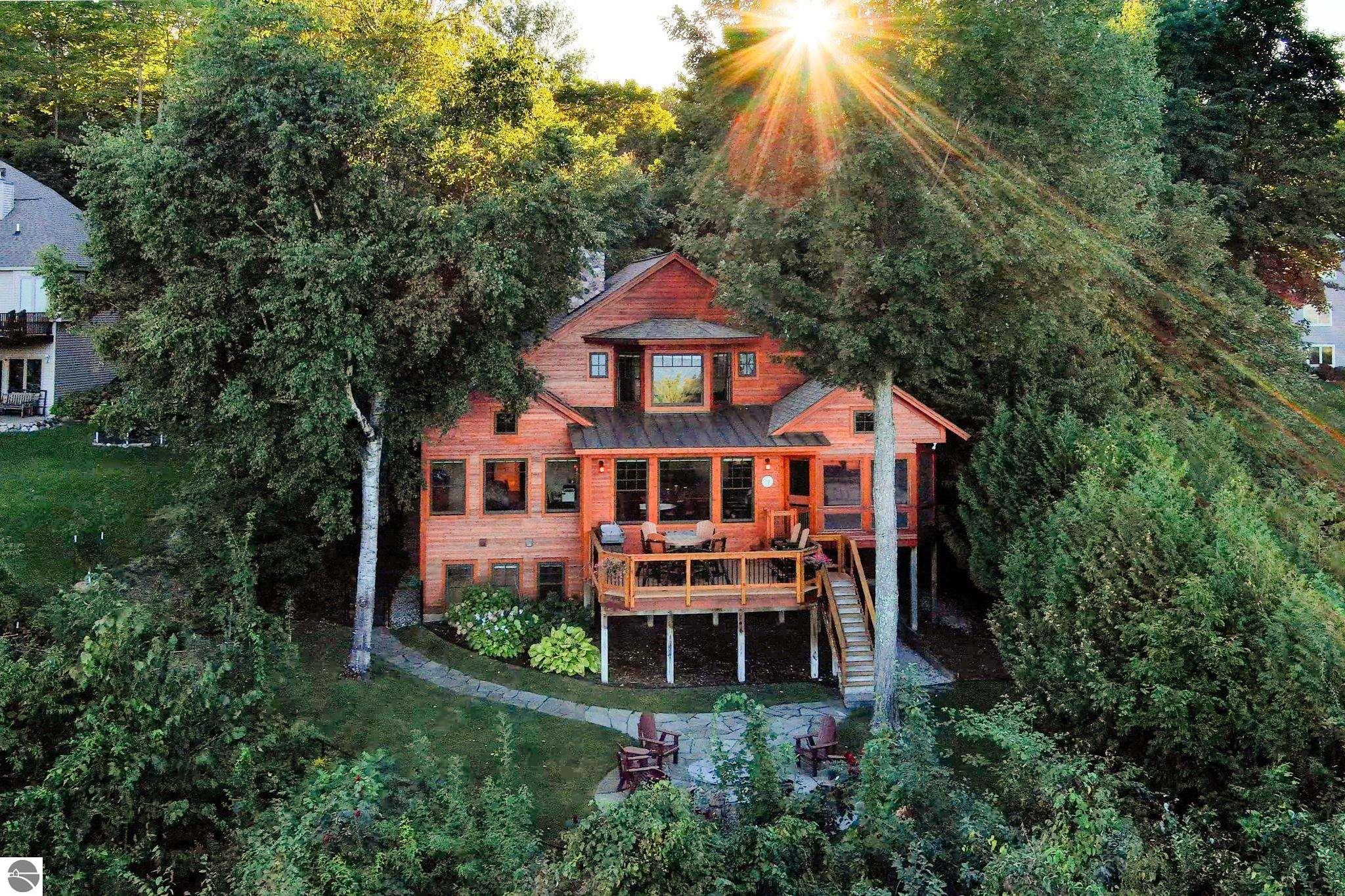 1221 S Bay View Trail